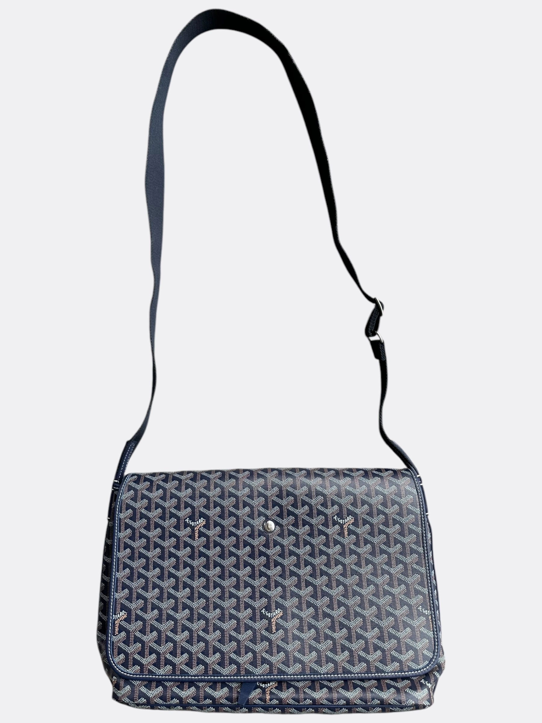 Goyard Navy Capetien MM Messenger Bag