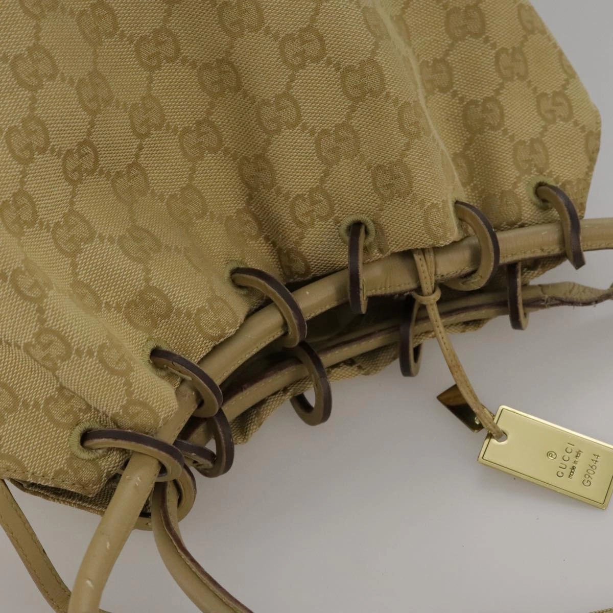 Gucci Beige Canvas Shoulder Bag ()