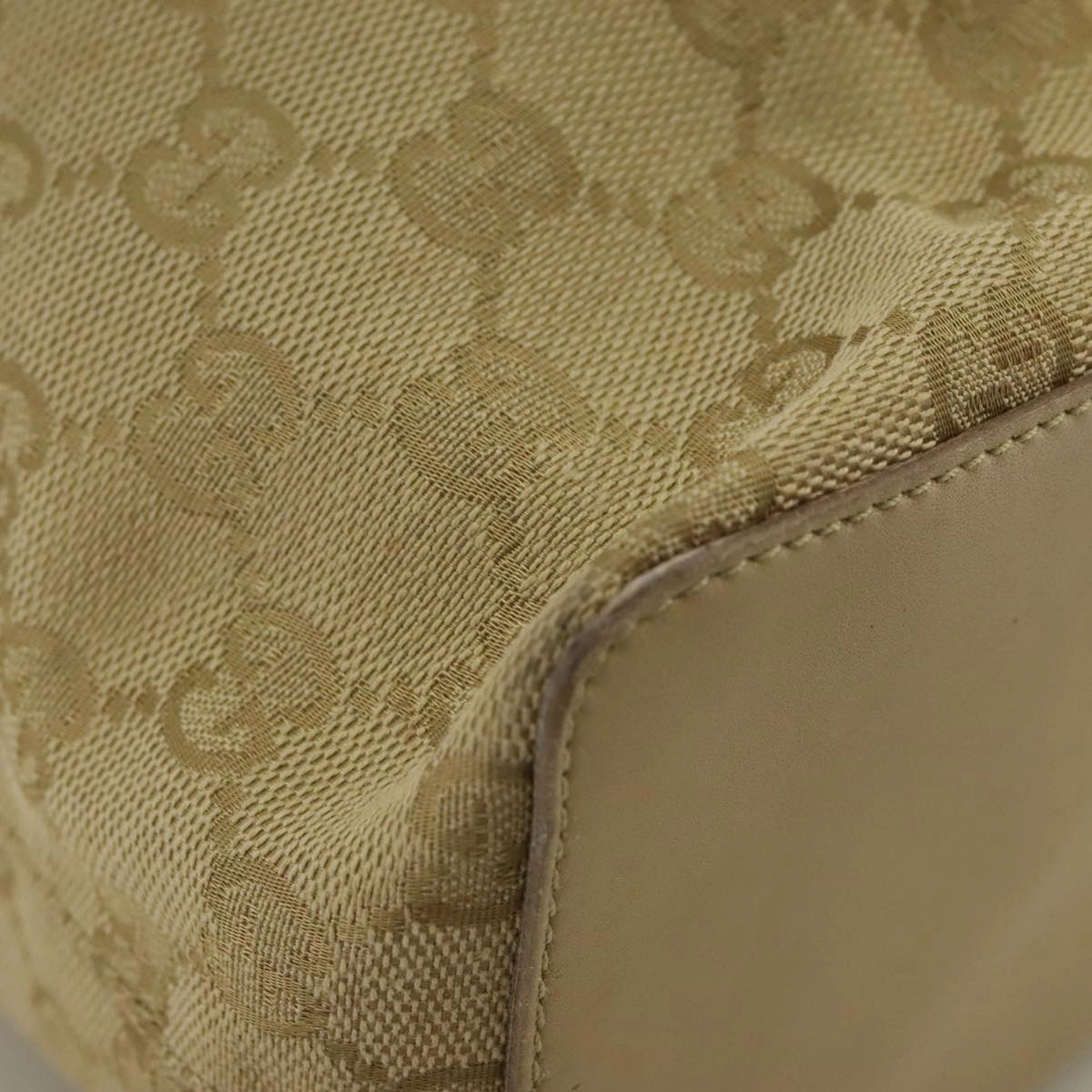 Gucci Beige Canvas Shoulder Bag ()