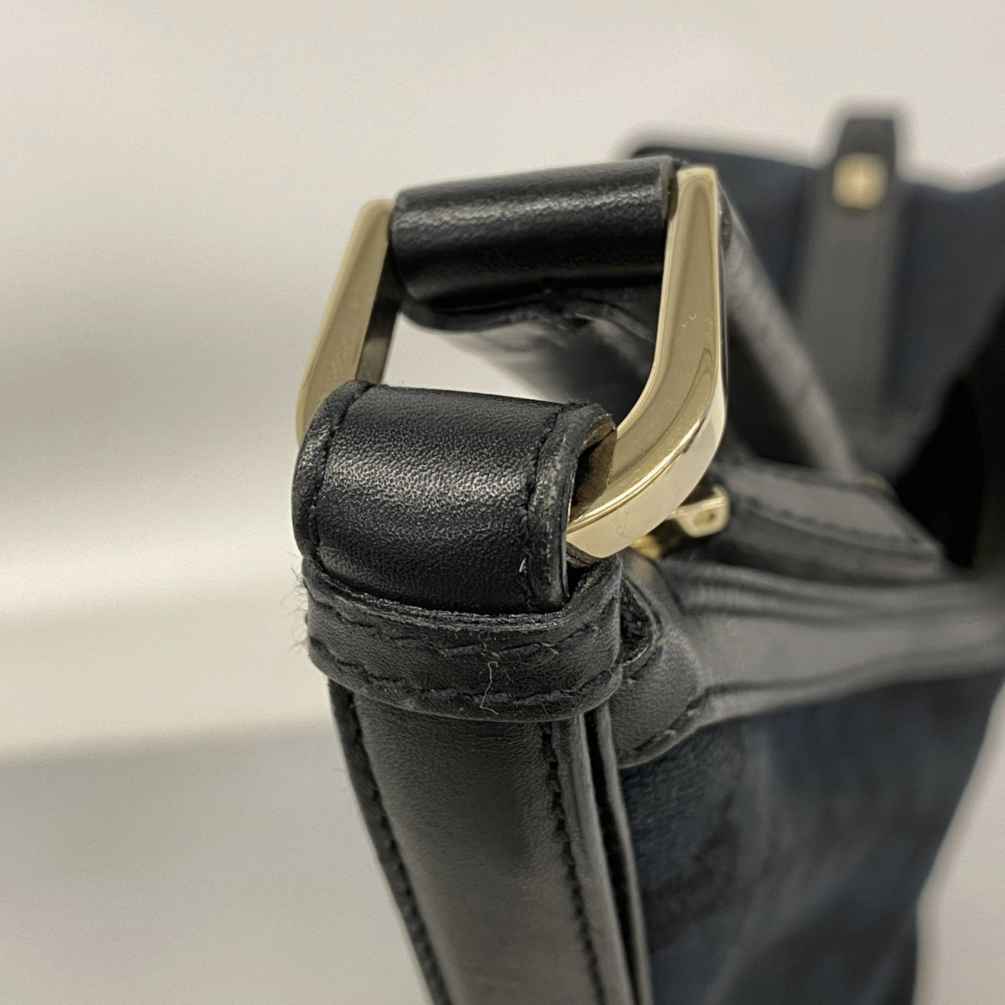 Gucci Black Canvas Shoulder Bag ()