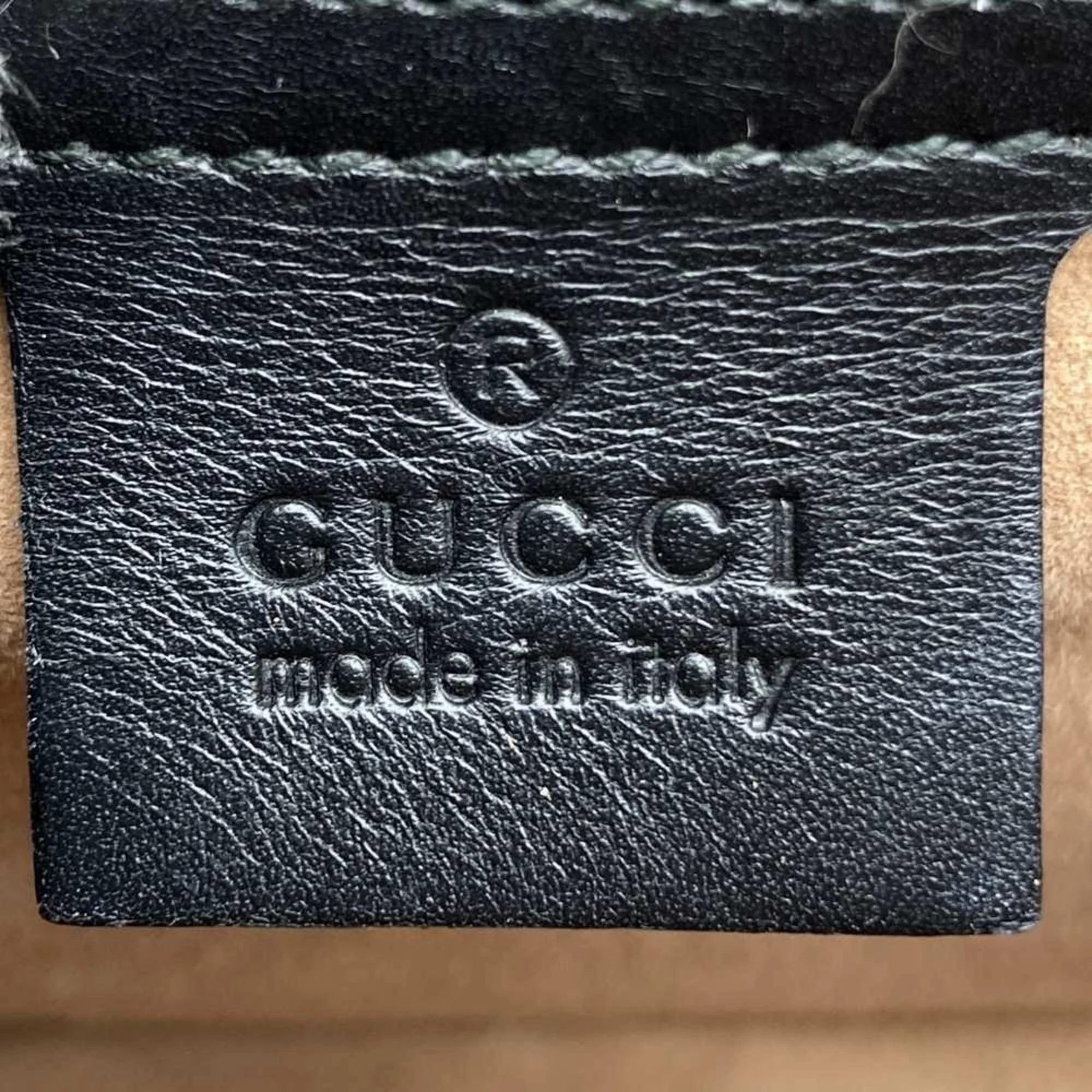 Gucci Black Leather Shoulder Bag ()
