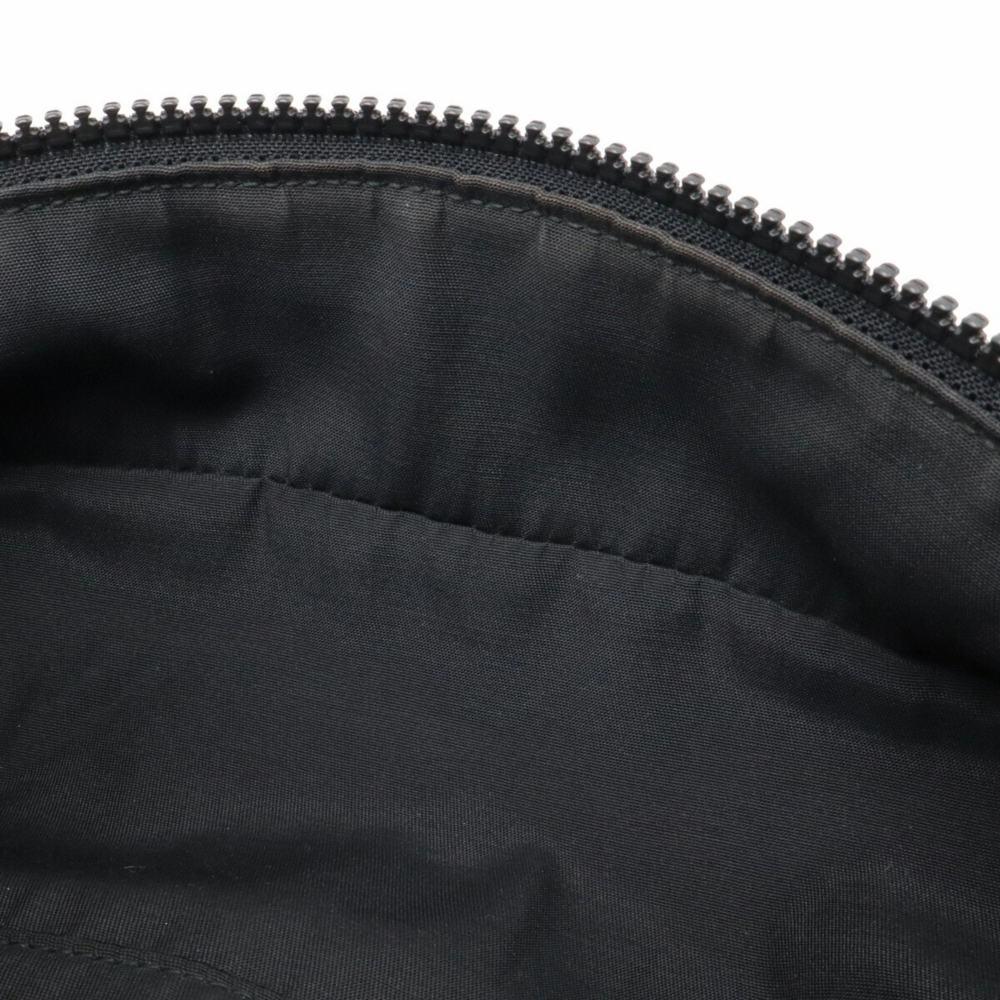 Gucci Black Nylon Leather Shoulder Bag Sling Bag ()