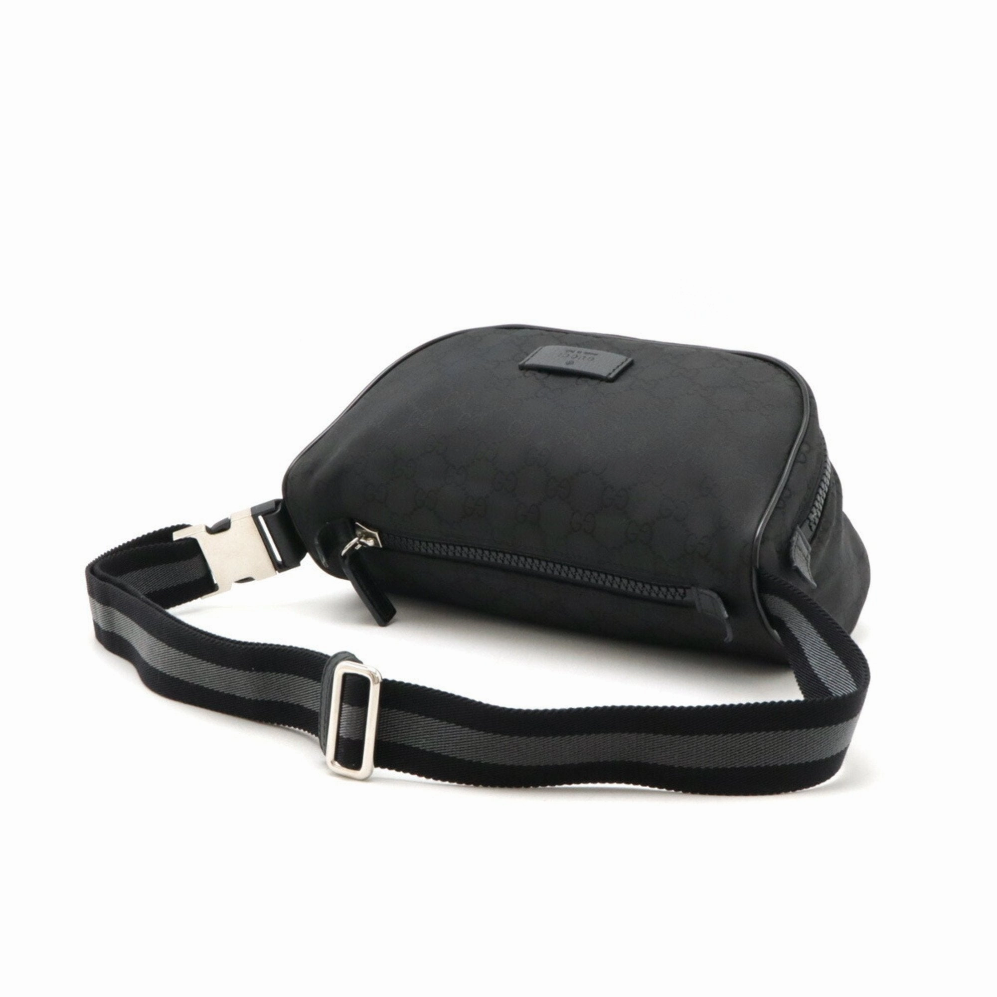 Gucci Black Nylon Leather Shoulder Bag Sling Bag ()