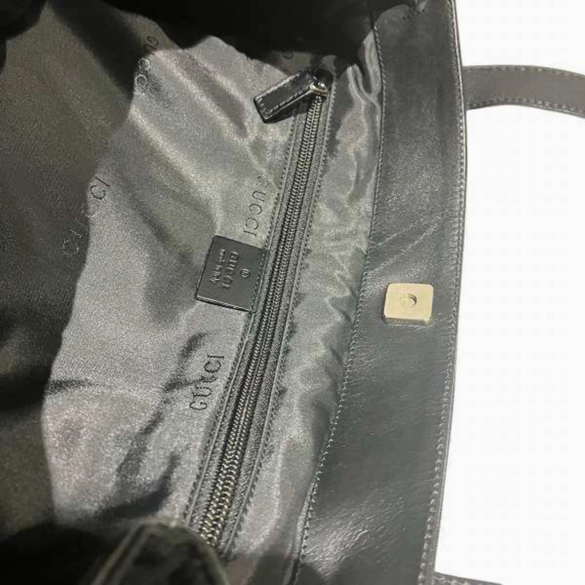 Gucci Black Nylon Shoulder Bag ()