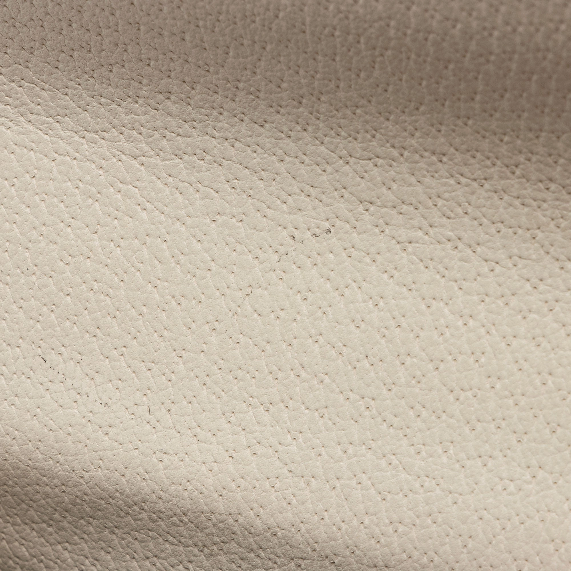 Gucci Calfskin Bee & Star Sylvie Small Shoulder Bag (SHF-IX45Hi)