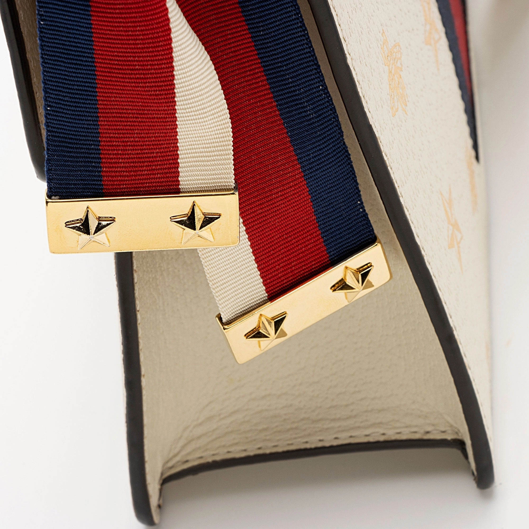 Gucci Calfskin Bee & Star Sylvie Small Shoulder Bag (SHF-IX45Hi)