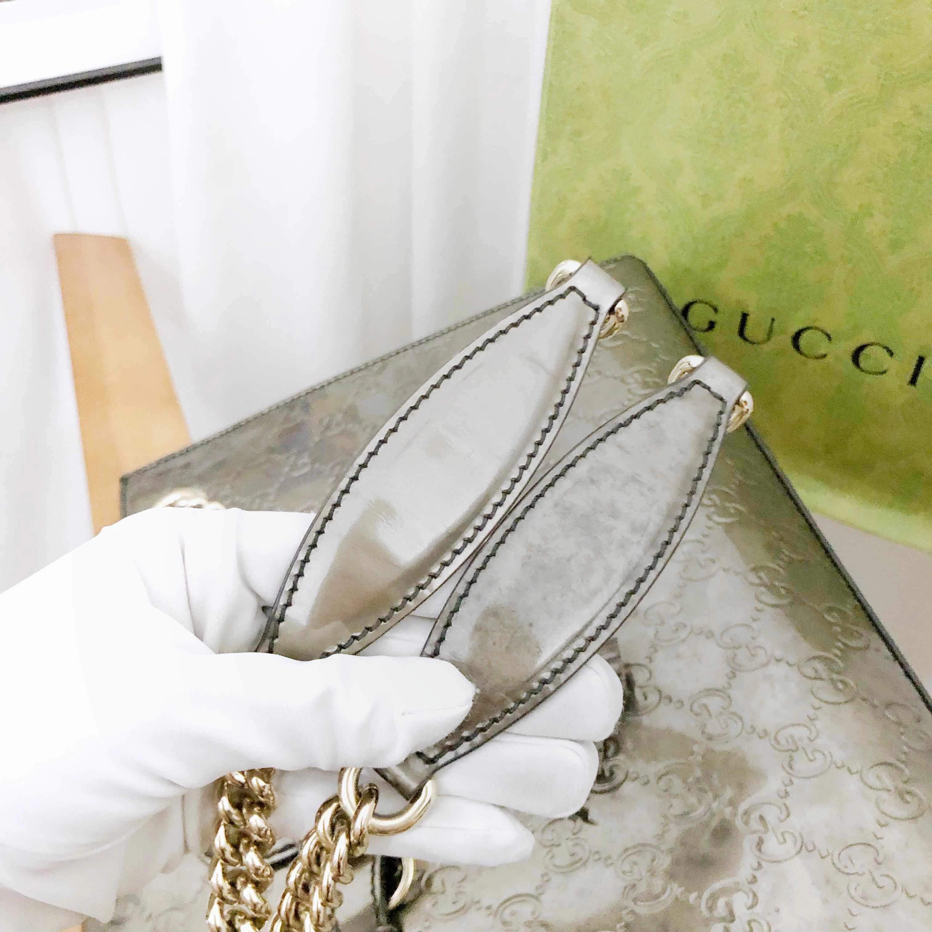 Gucci Emily Chain Bag in Silver Metallic Leather - Preloved Shoulder Bag