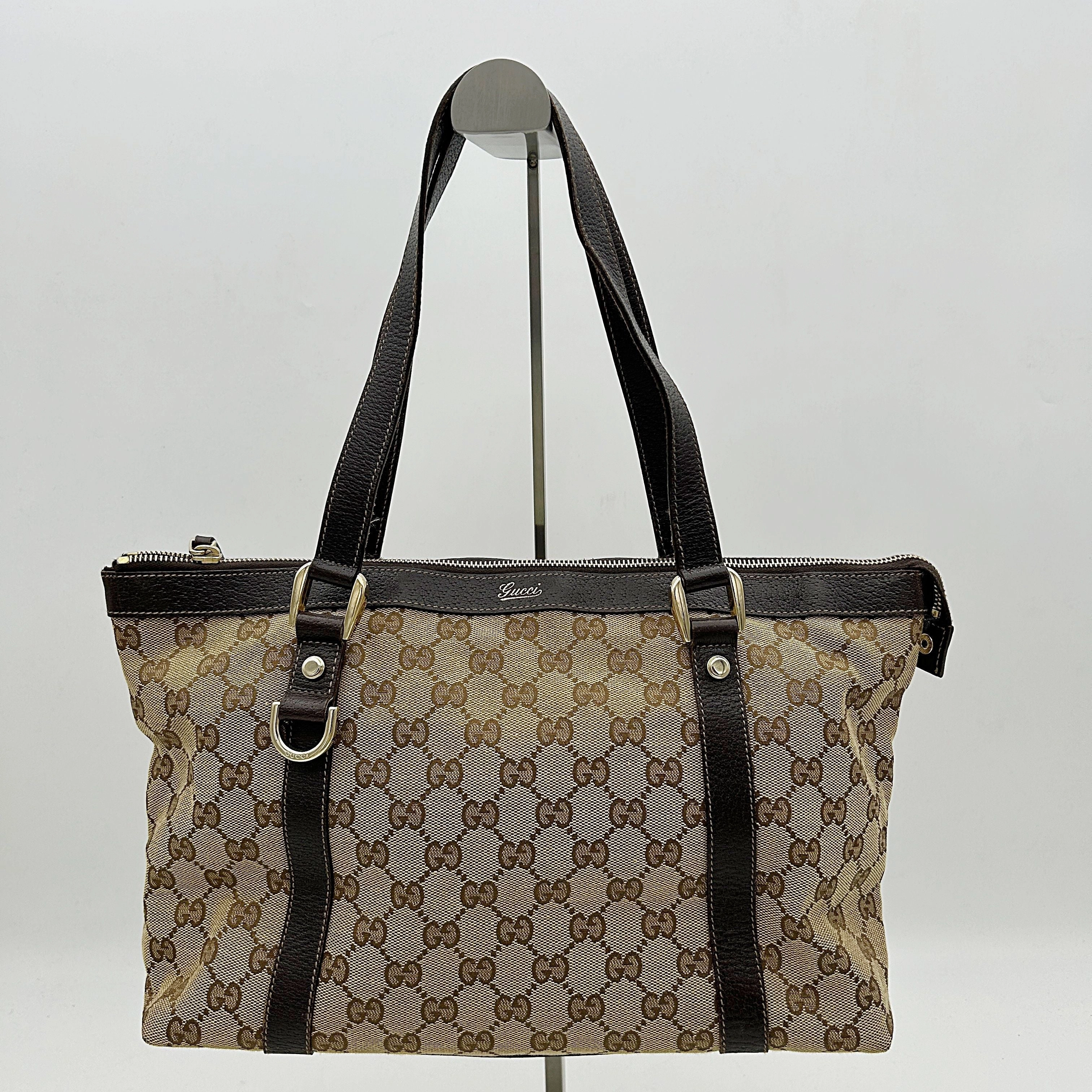 Gucci GG Canvas Abbey Medium - Totes, Handbags B03266BDU9