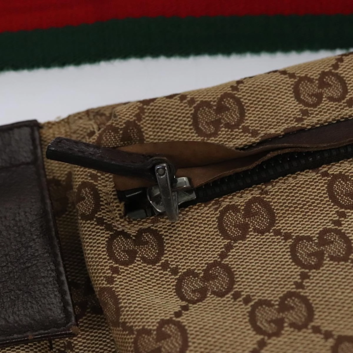 Gucci Gg Canvas Beige Canvas Shoulder Bag ()