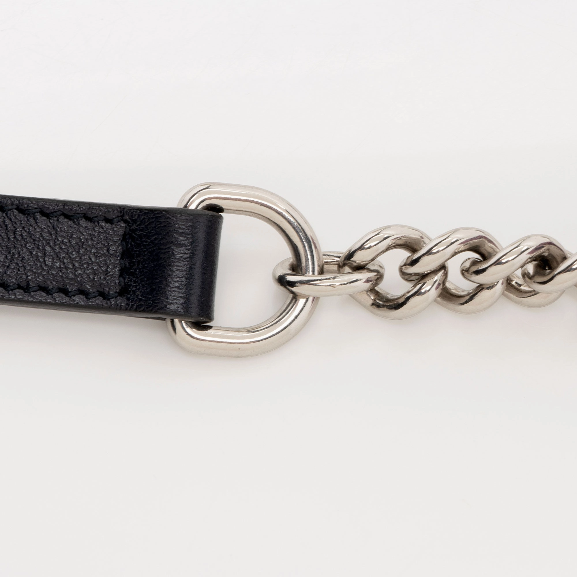 Gucci GG Canvas GG Marmont Small Shoulder Bag (SHF-IaQNI1)