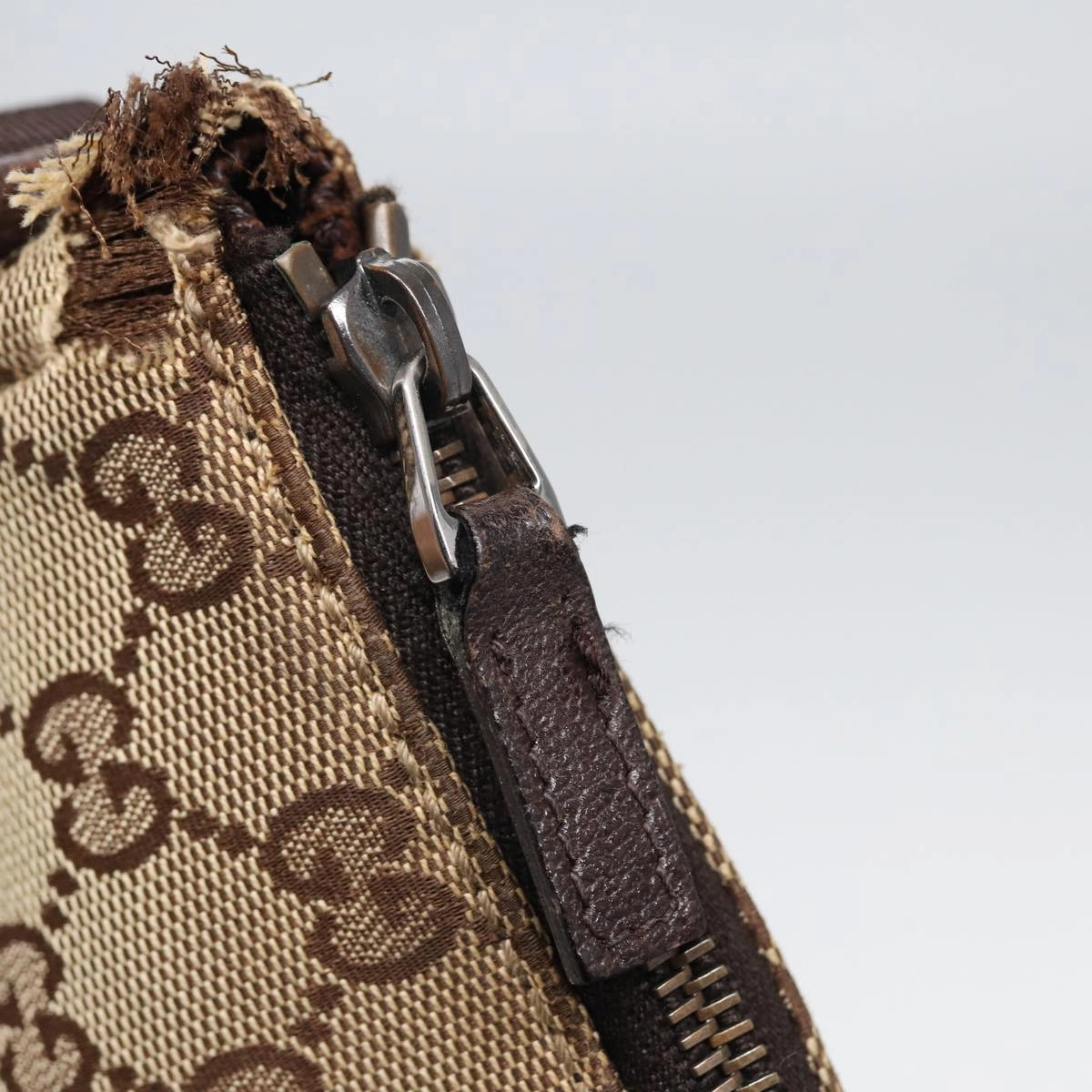 GUCCI GG Canvas Shoulder Bag Beige 114273  84223