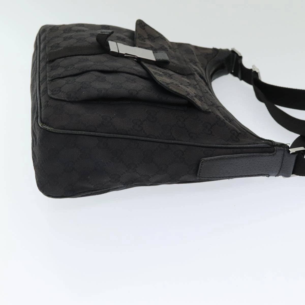 GUCCI GG Canvas Shoulder Bag Black 131211  ki4683