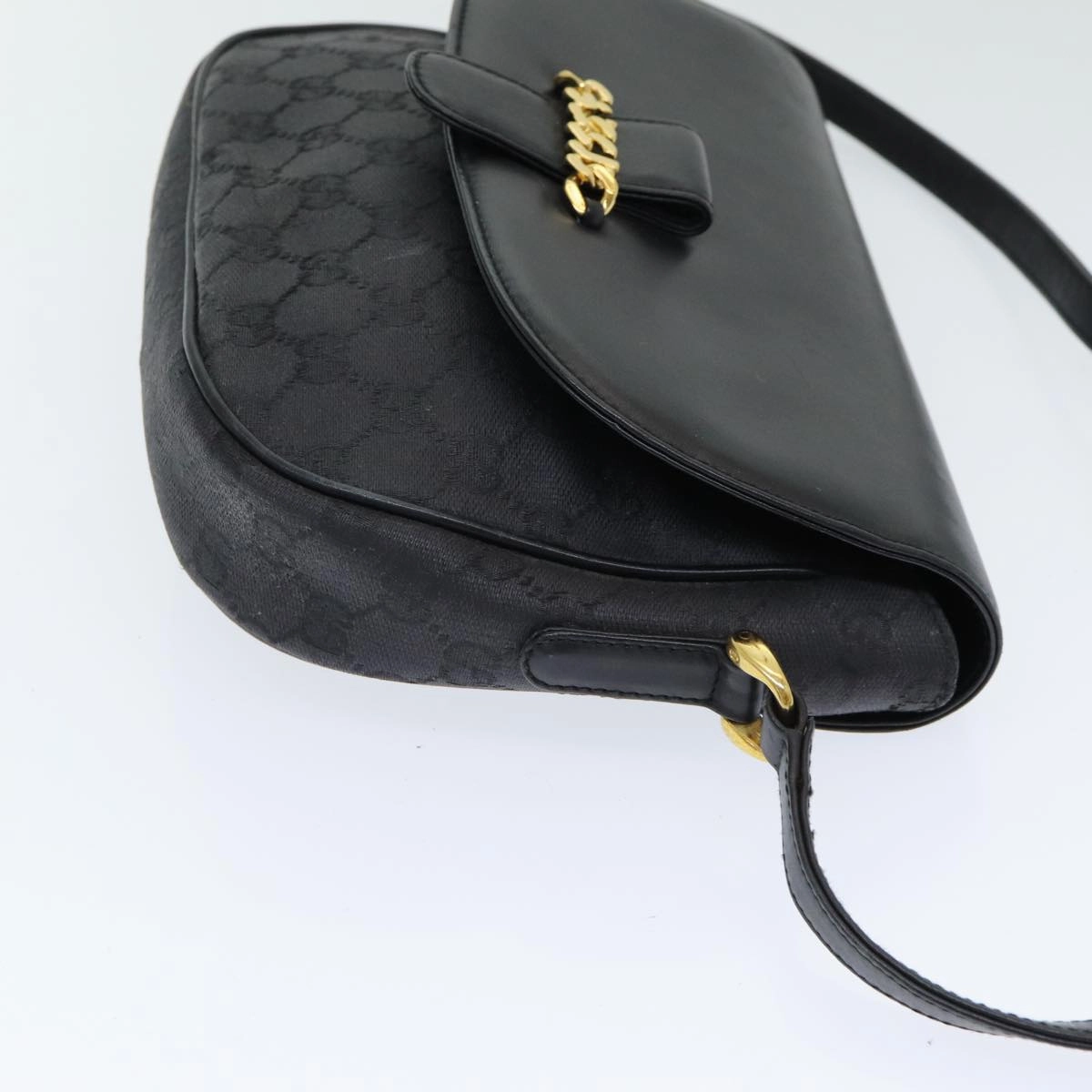 GUCCI GG Canvas Shoulder Bag Black  ep4943