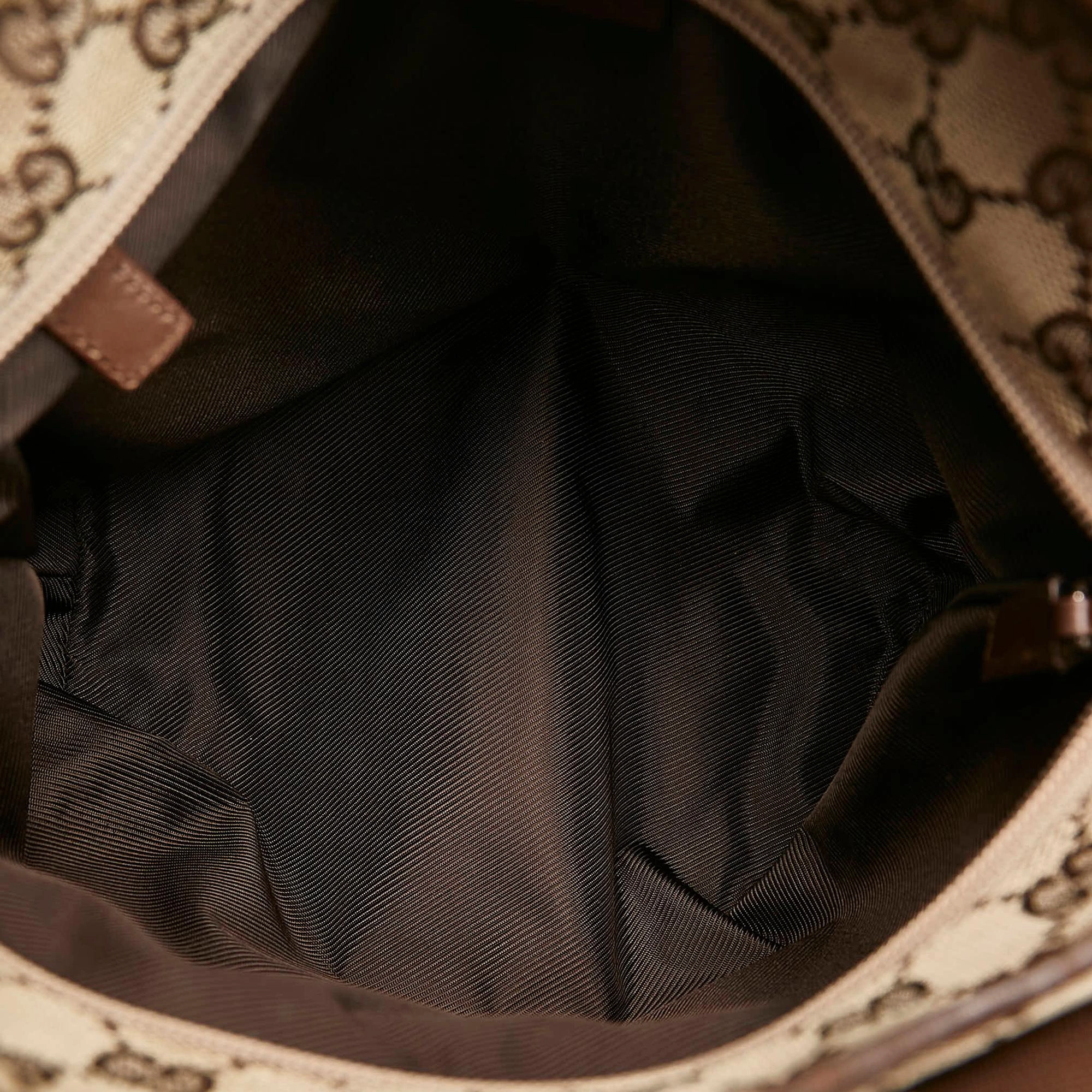 Gucci GG Canvas Shoulder Bag (SHG-31605)