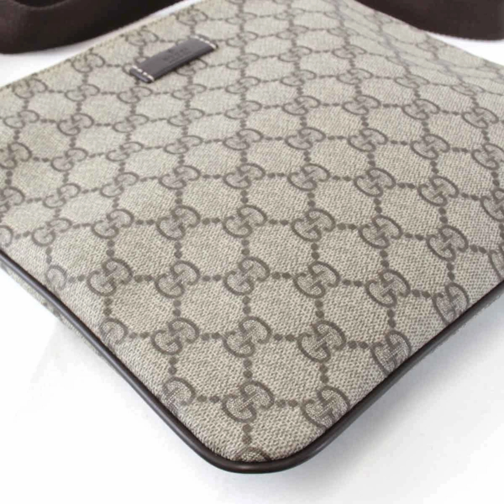 Gucci  Gg Supreme Canvas Shoulder Bag (Pre-Owned)
