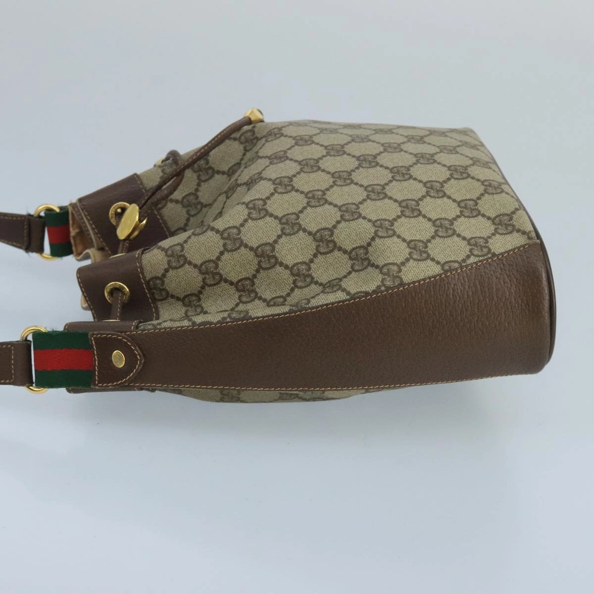 Gucci Gg Supreme  Canvas Shoulder Bag (Pre-Owned)