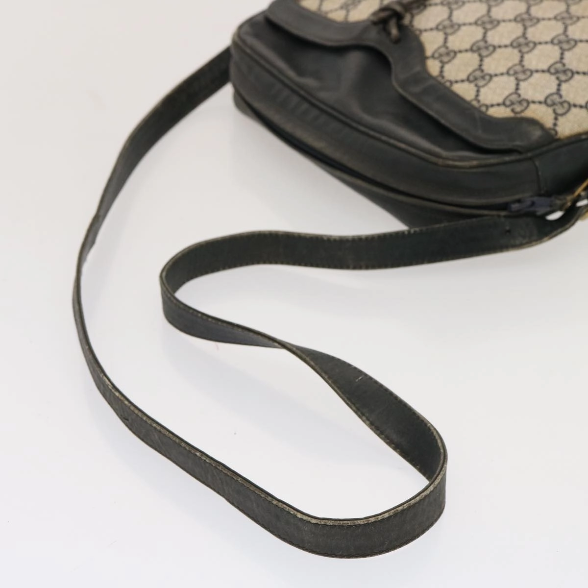 GUCCI GG Supreme Shoulder Bag PCV Navy 001 256 1066  76733