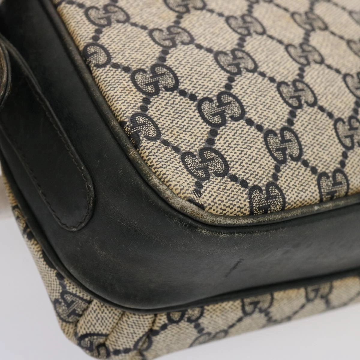 GUCCI GG Supreme Shoulder Bag PCV Navy 001 256 1066  76733