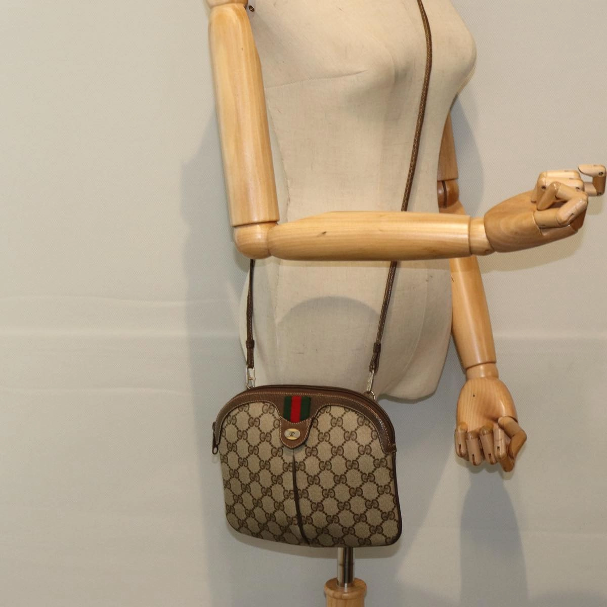 GUCCI GG Supreme Web Sherry Line Shoulder Bag PVC Beige 904 02 047  83663