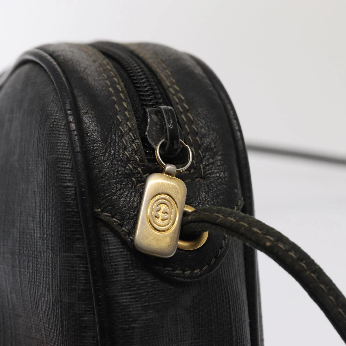 GUCCI GG Supreme Web Sherry Line Shoulder Bag PVC Black 89 02 066  82869