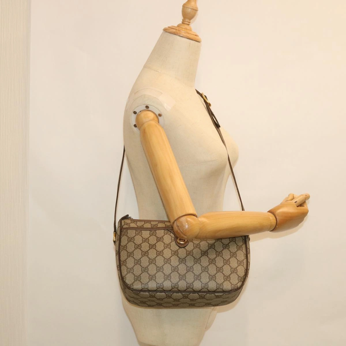 GUCCI GG Supreme Web Sherry Line Shoulder Bag Red Beige 89 02 077  8993