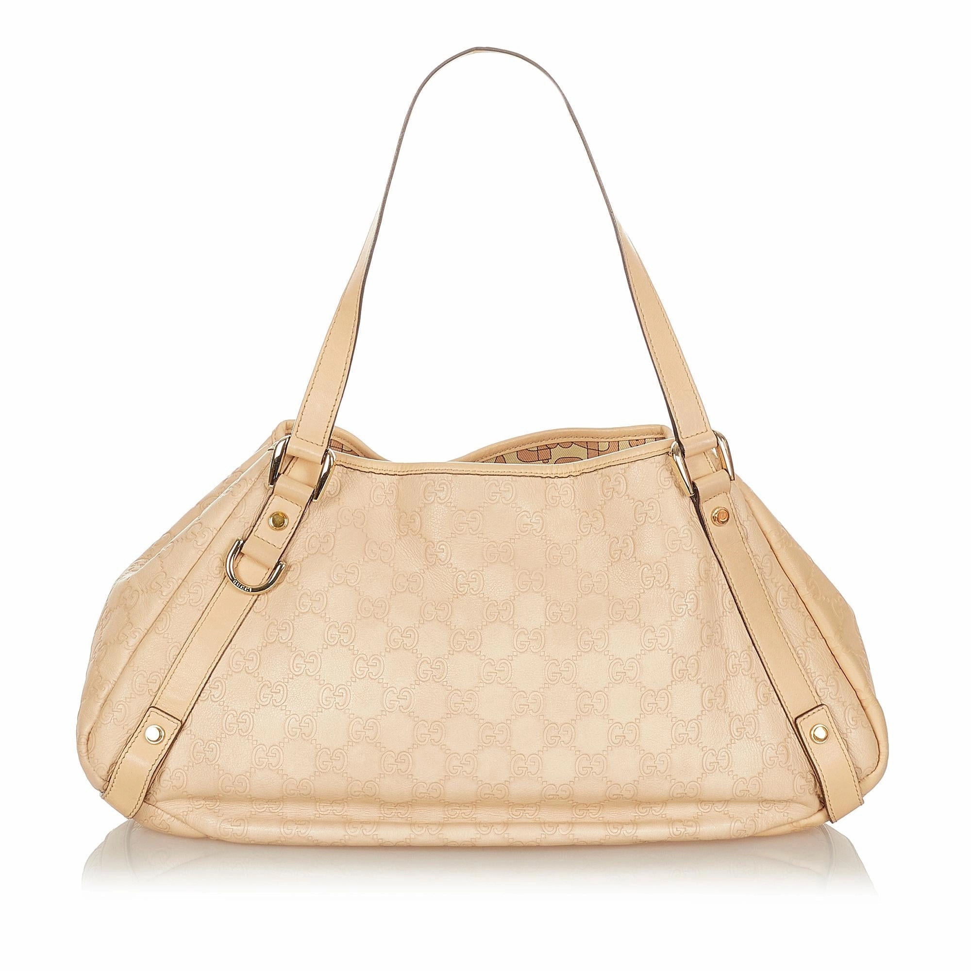 Gucci Guccissima Pelham Shoulder Bag (SHG-31949)