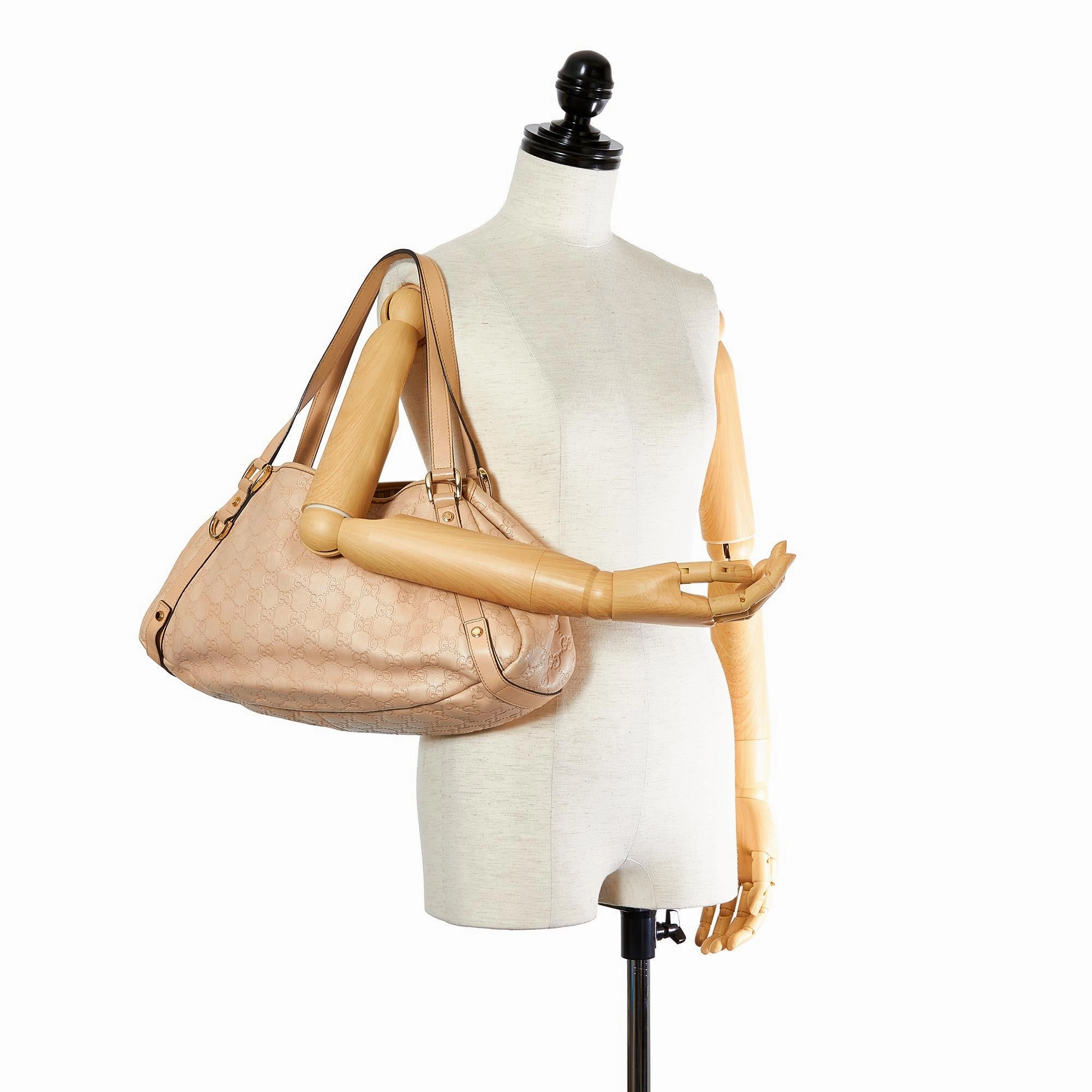 Gucci Guccissima Pelham Shoulder Bag (SHG-31949)