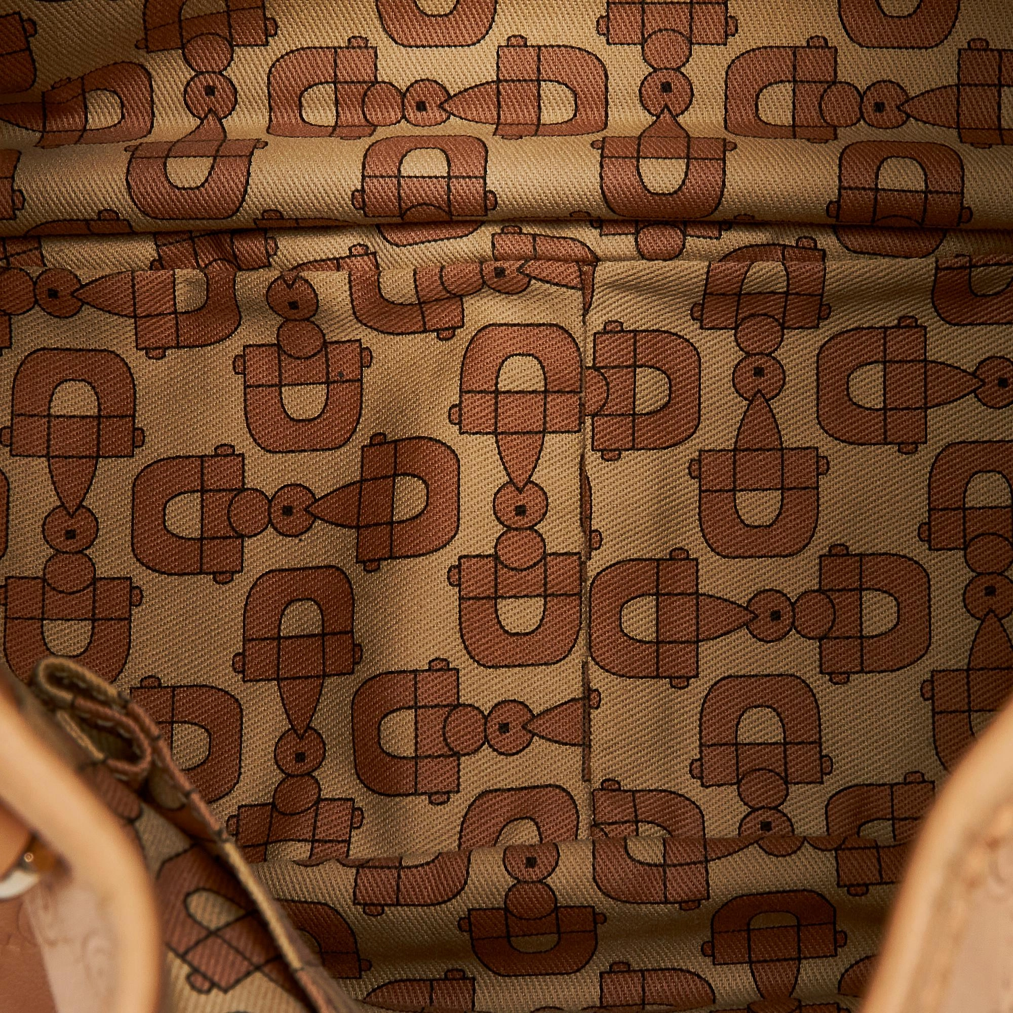 Gucci Guccissima Pelham Shoulder Bag (SHG-31949)