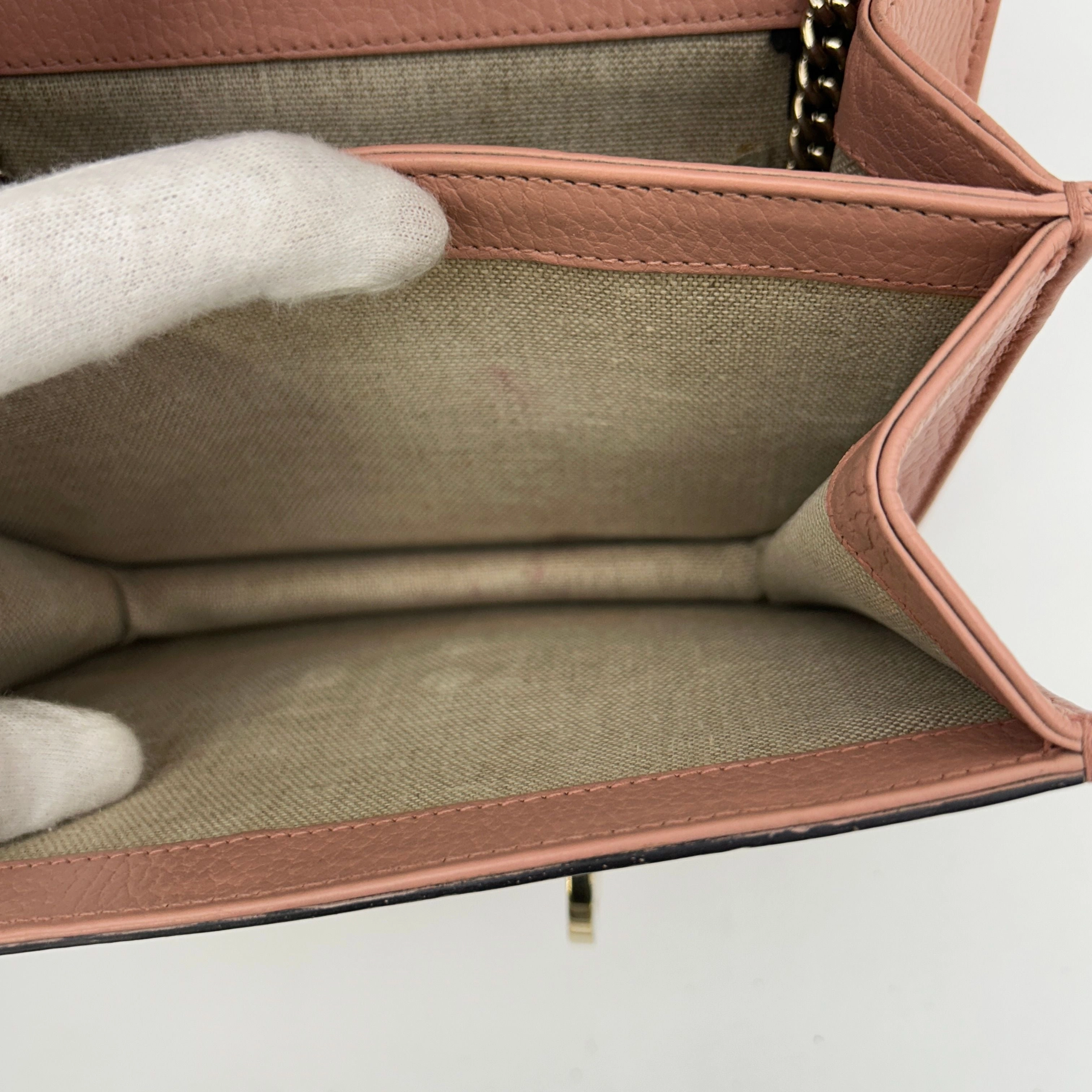 Gucci Interlocking G Shoulder Bag gu6947cc