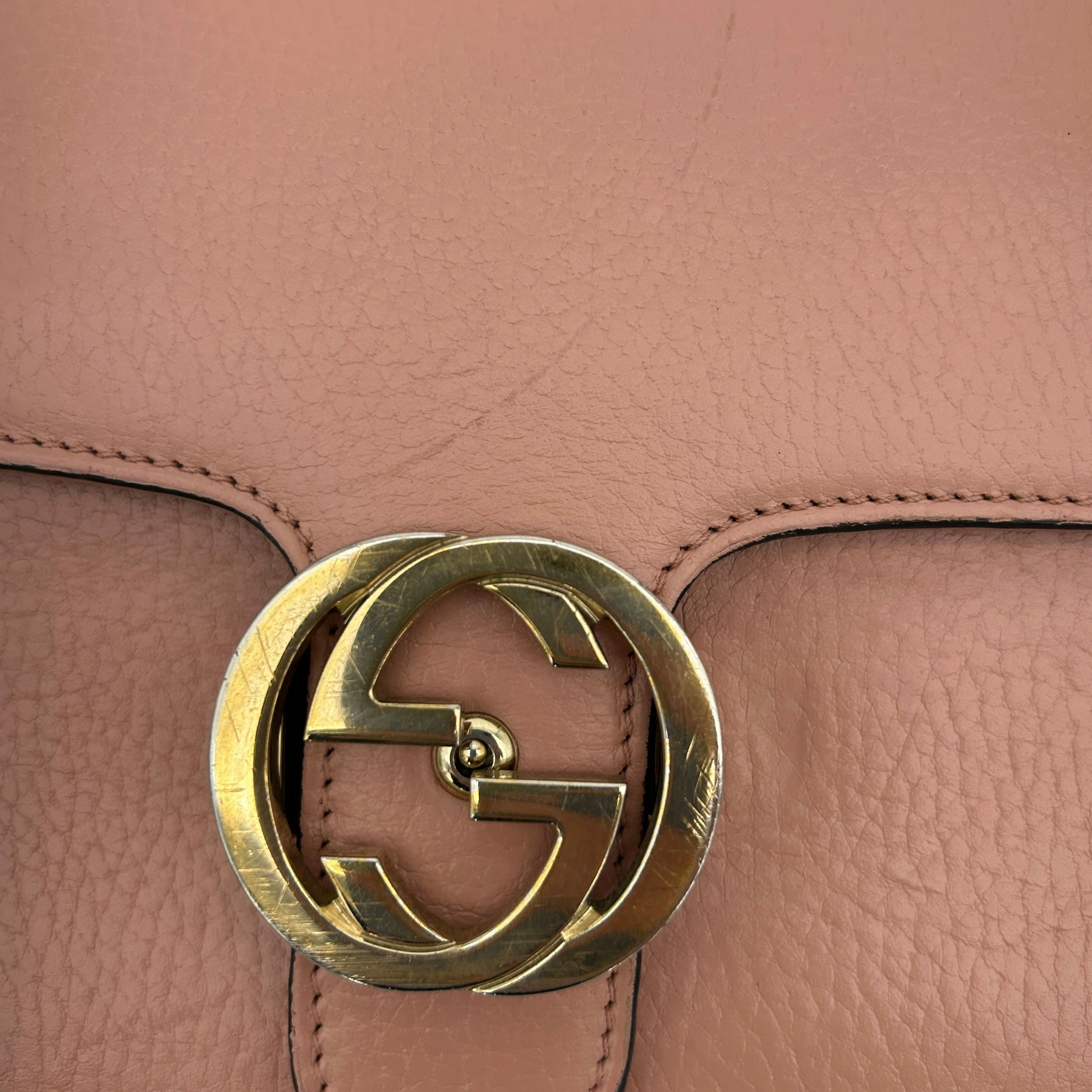 Gucci Interlocking G Shoulder Bag gu6947cc