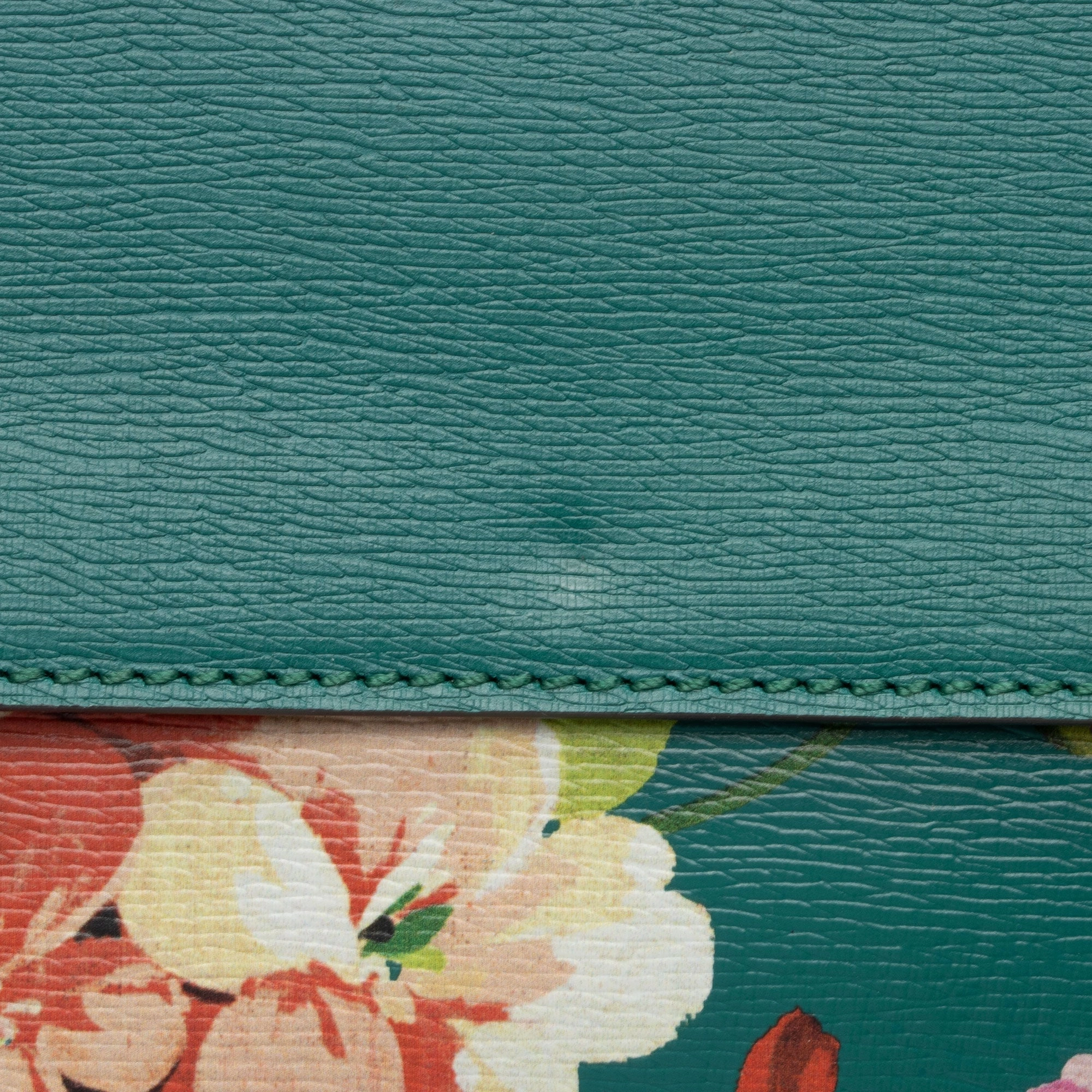 Gucci Leather Blooms Dionysus Medium Shoulder Bag (SHF-9xzCQT)
