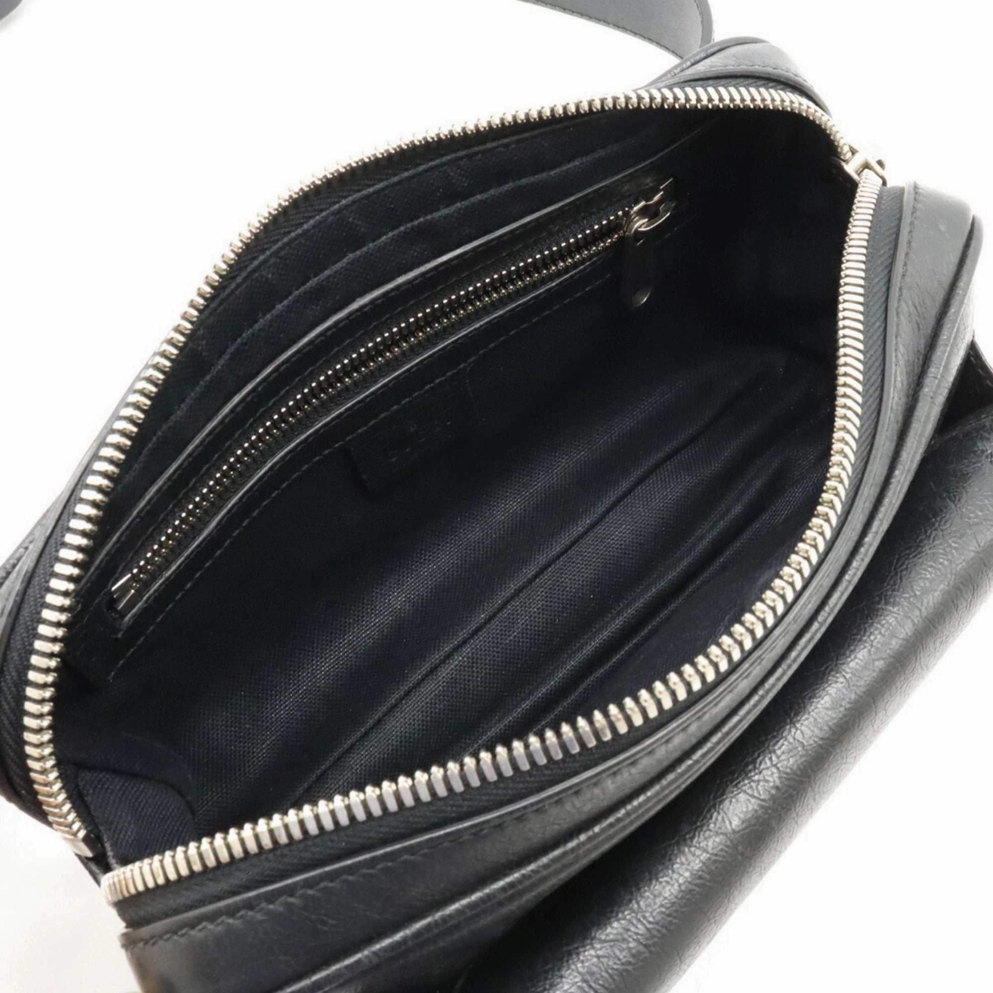 Gucci Leather Clutch Bag Fanny Pack Sling Bag (Pre-Owned)