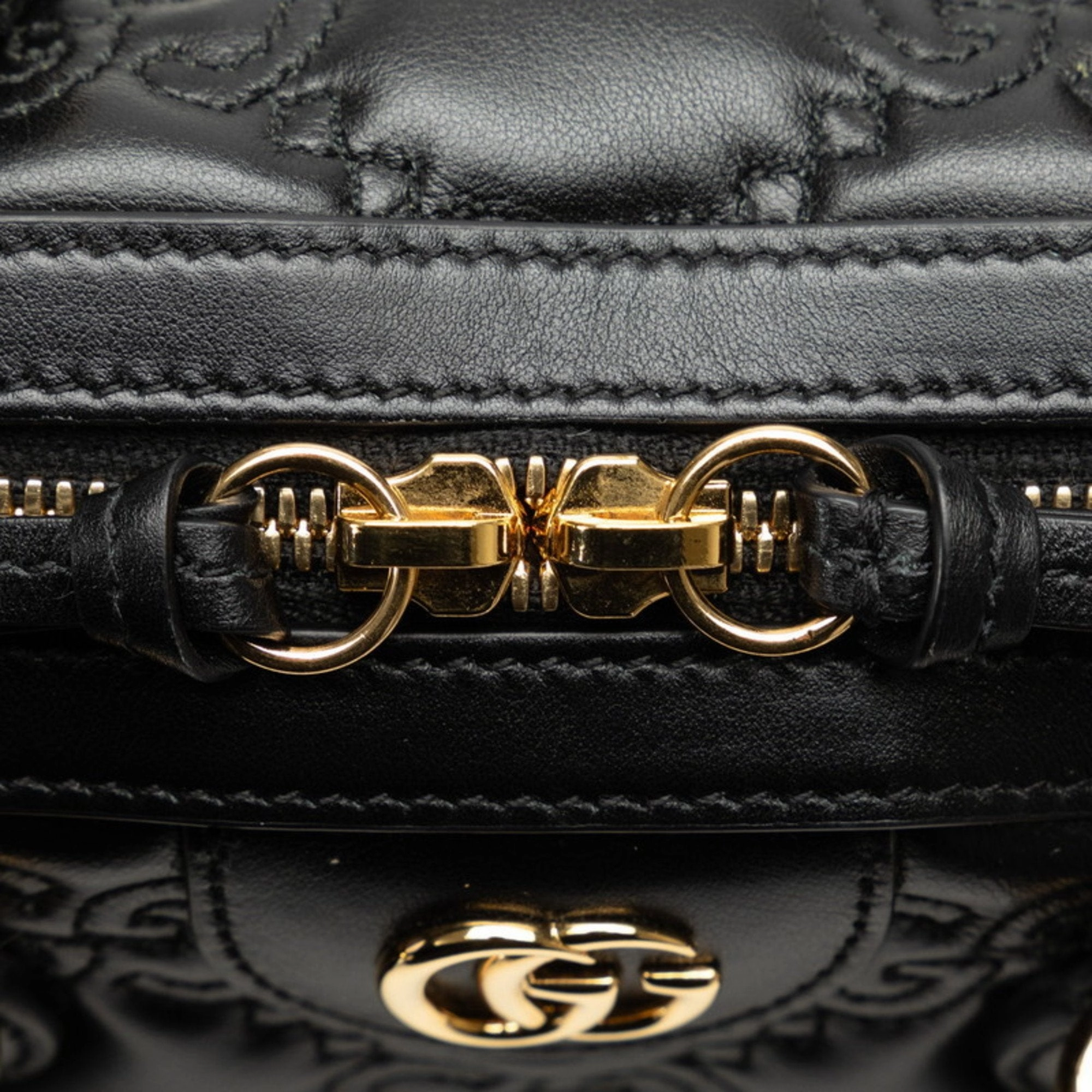 Gucci  Leather Handbag Shoulder Bag (Pre-Owned)
