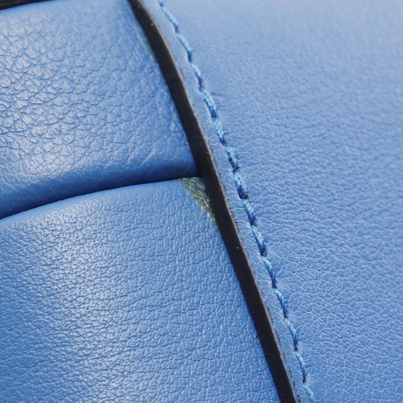 Gucci Leather Interlocking G Shoulder Bag