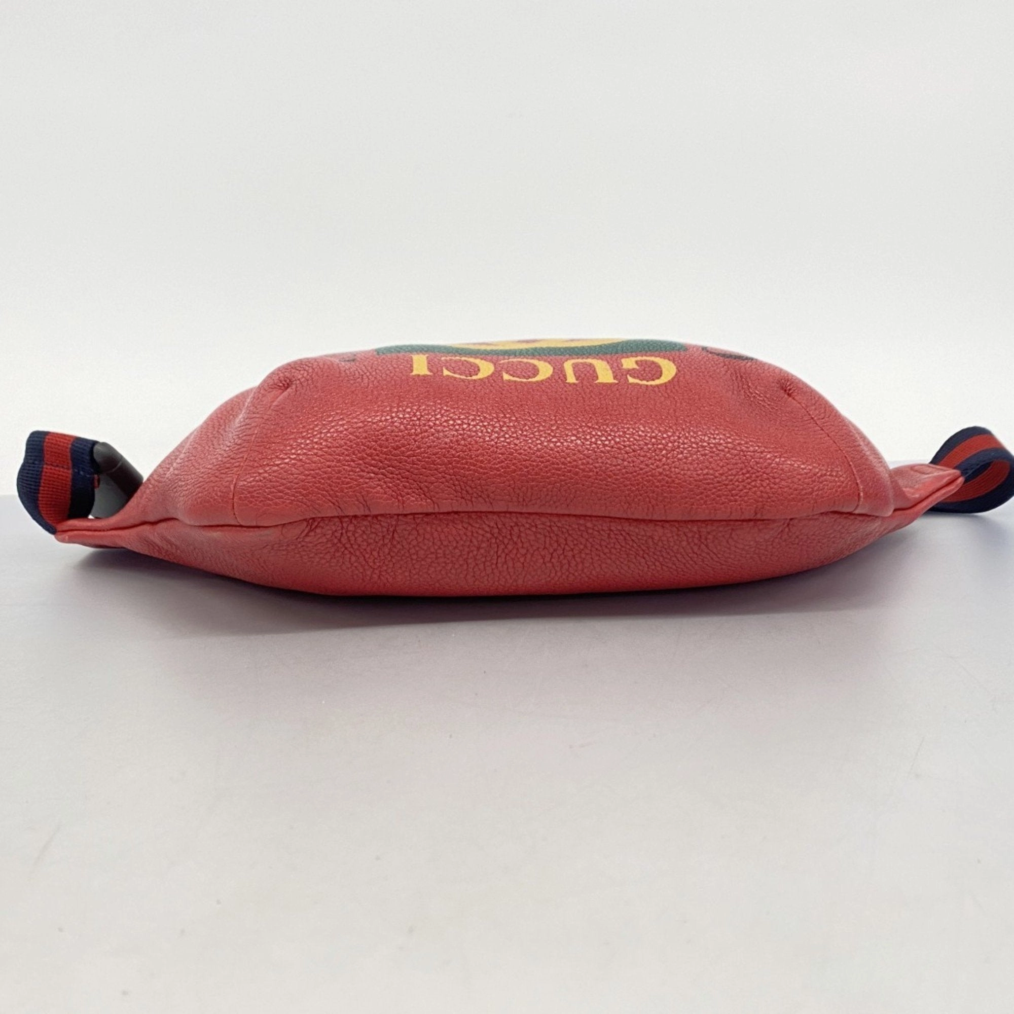 Gucci Leather Sling Bag (Pre-Owned)