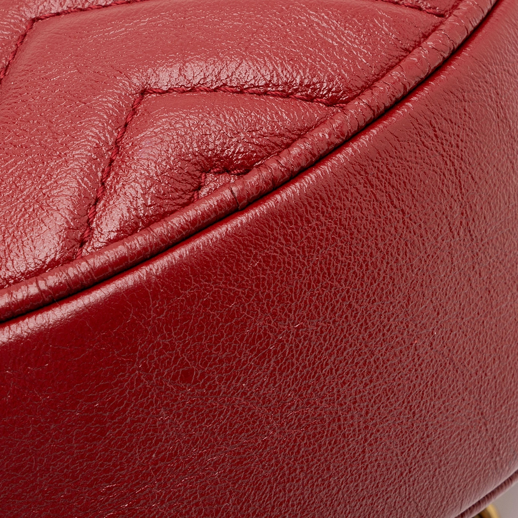 Gucci Matelasse Leather GG Marmont Round Mini Shoulder Bag (SHF-yCEFTL)