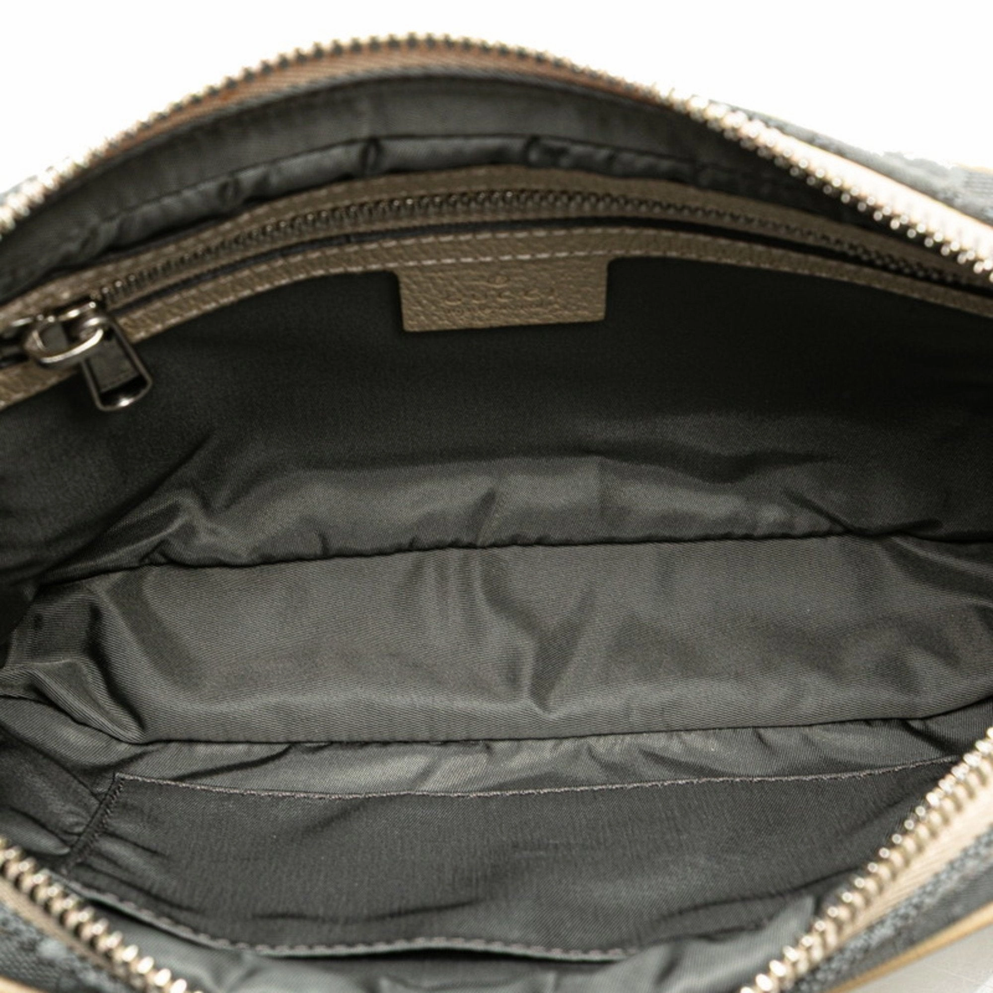 Gucci  Nylon Leather Fanny Pack Sling Bag (Pre-Owned)