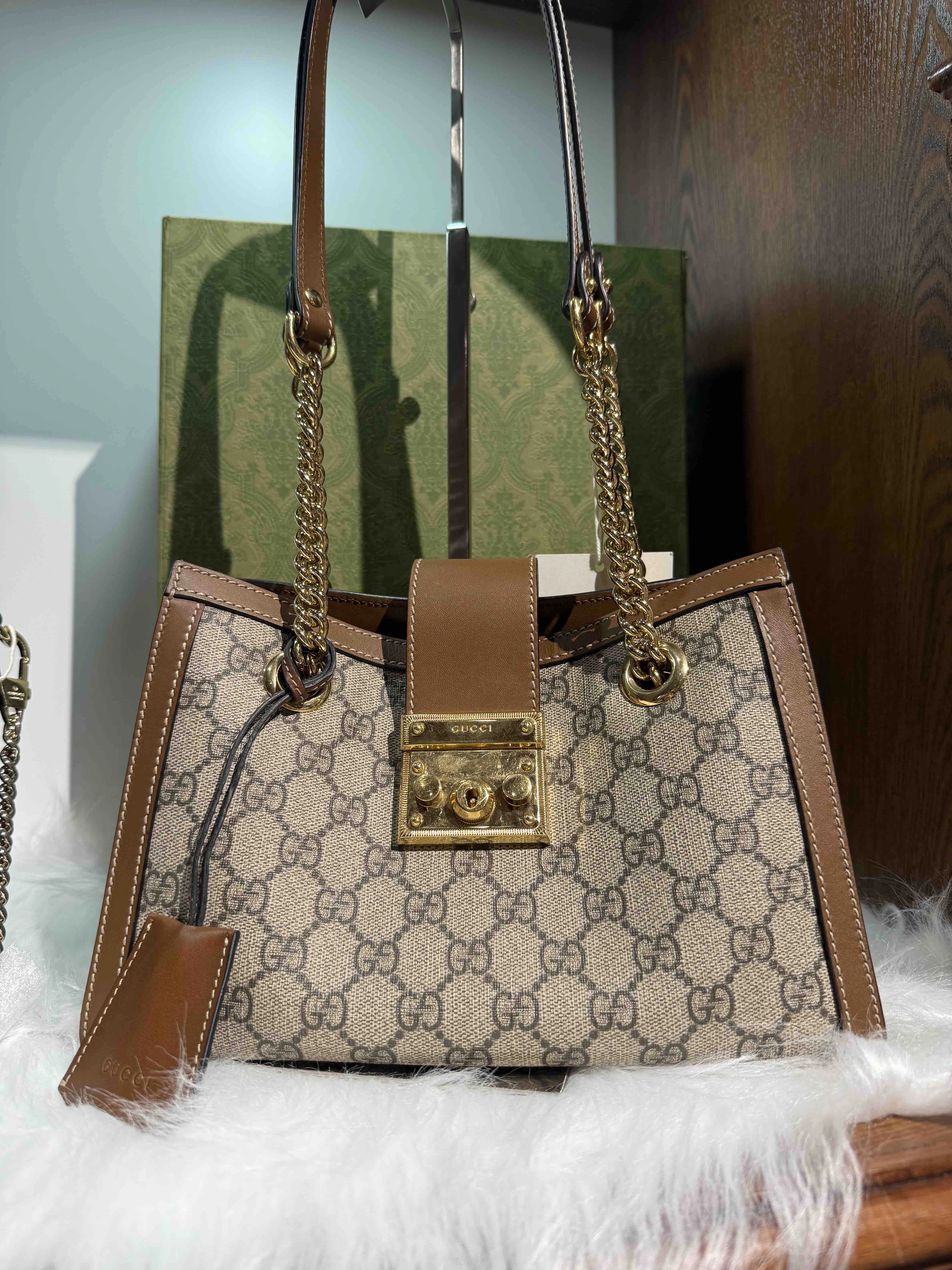 Gucci Padlock GG Supreme Canvas Beige Brown Shoulder Bag