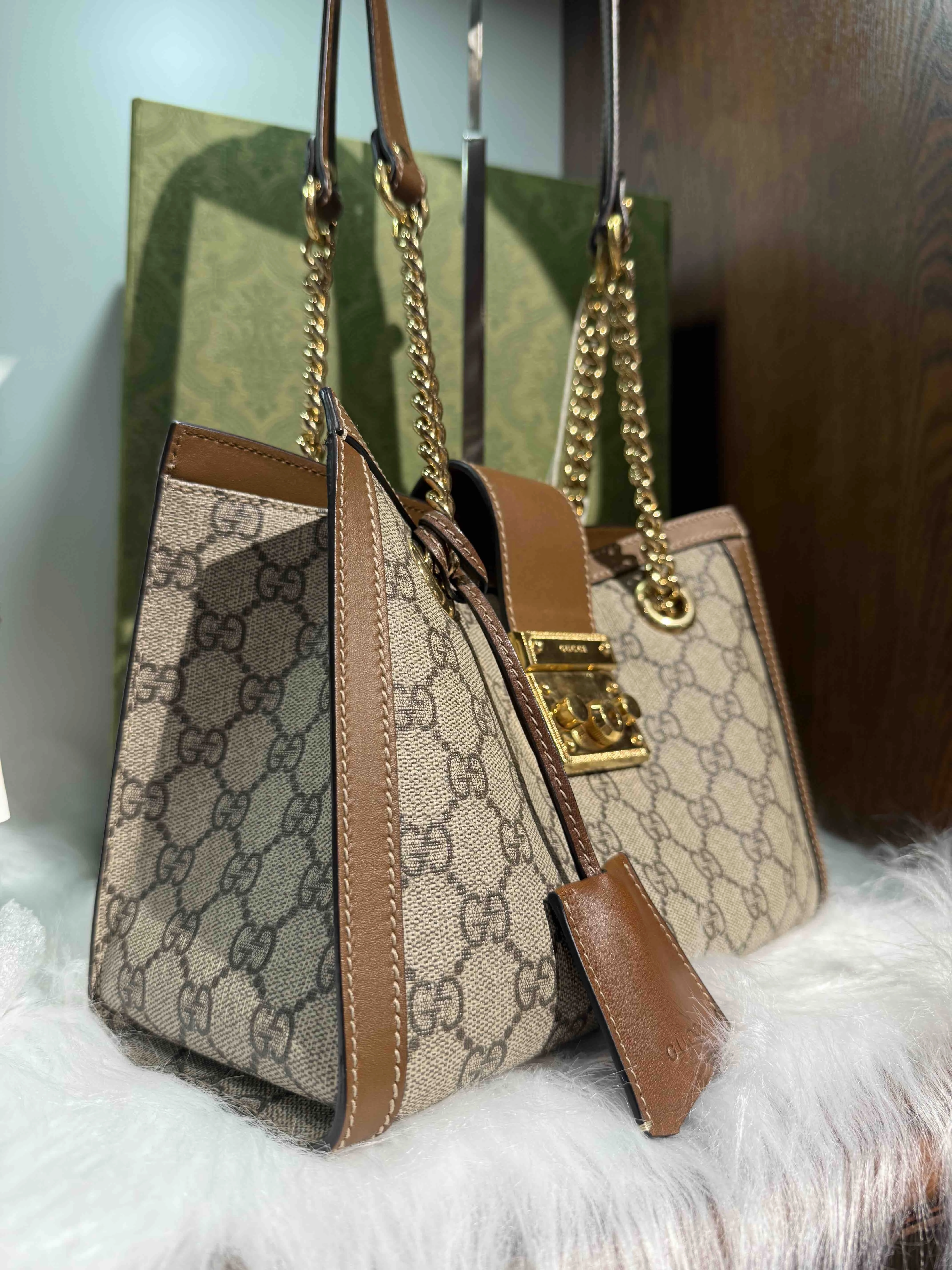 Gucci Padlock GG Supreme Canvas Beige Brown Shoulder Bag