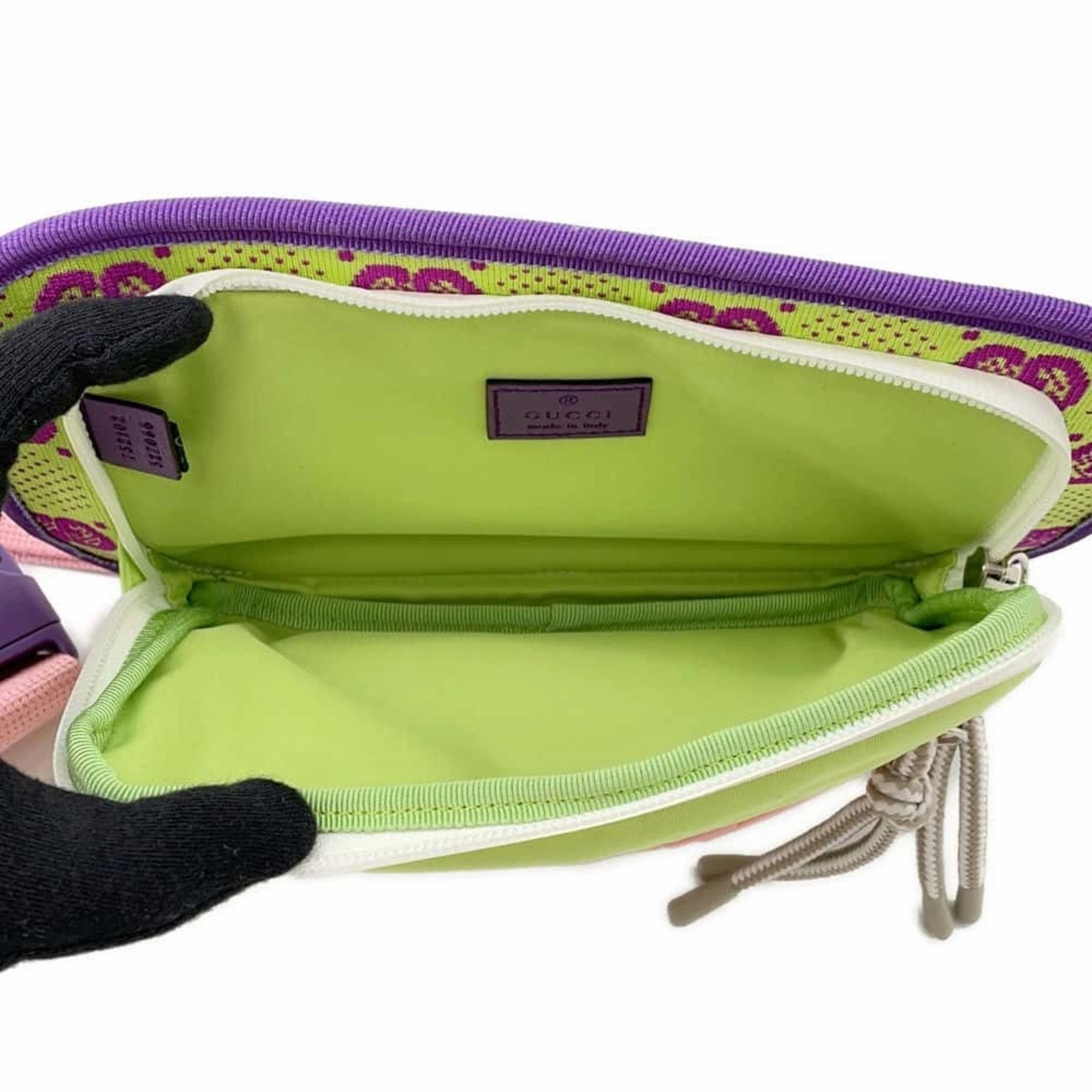 Gucci pink Nylon Rubber Sling Bag (Pre-Owned)