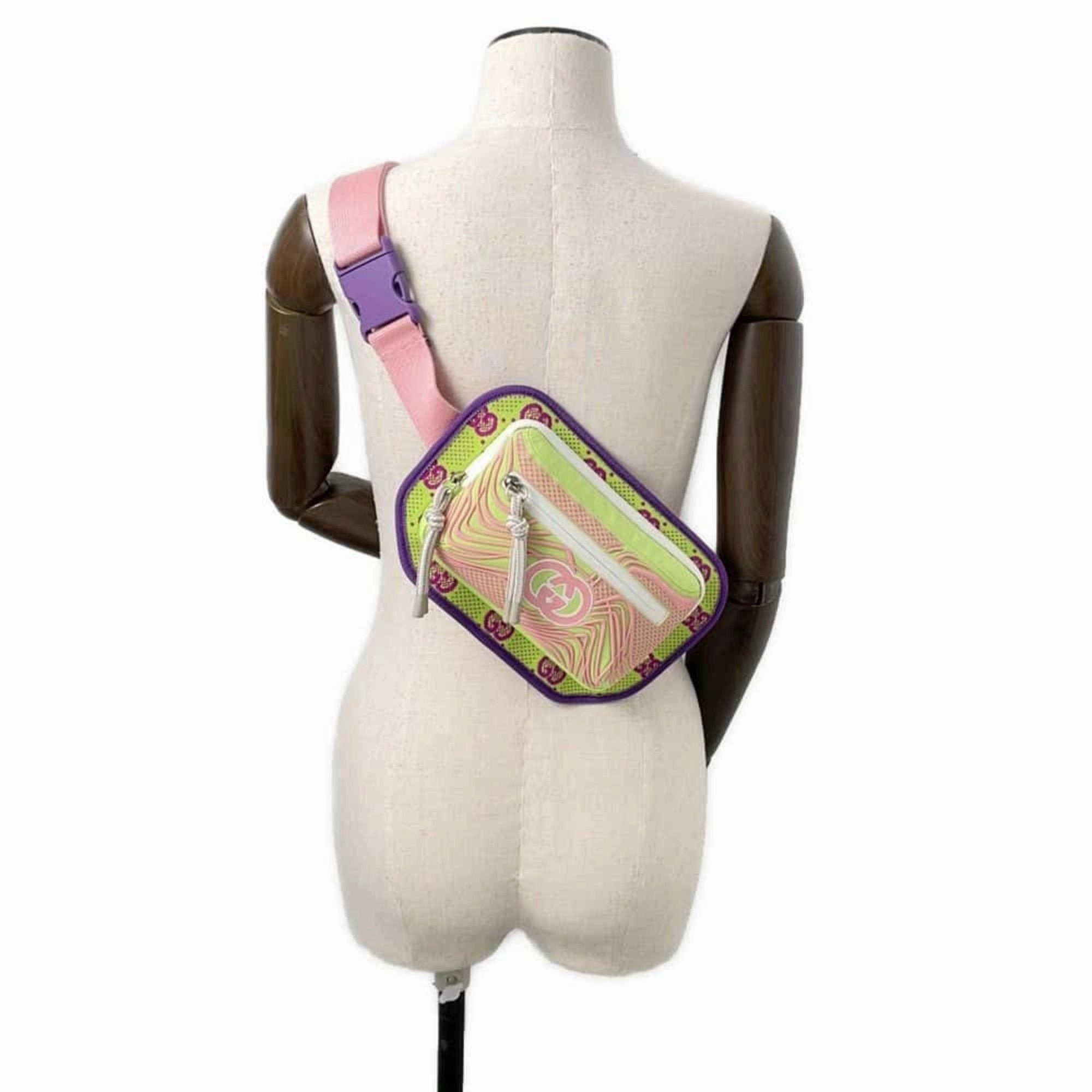 Gucci pink Nylon Rubber Sling Bag (Pre-Owned)