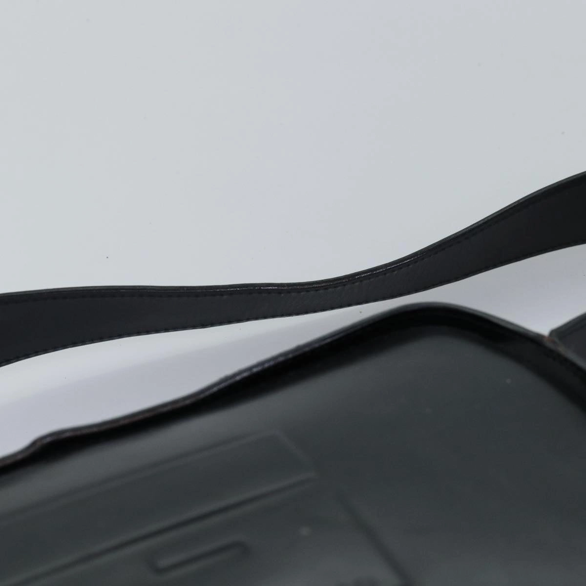 GUCCI Shoulder Bag Leather Black 001 3031  77398