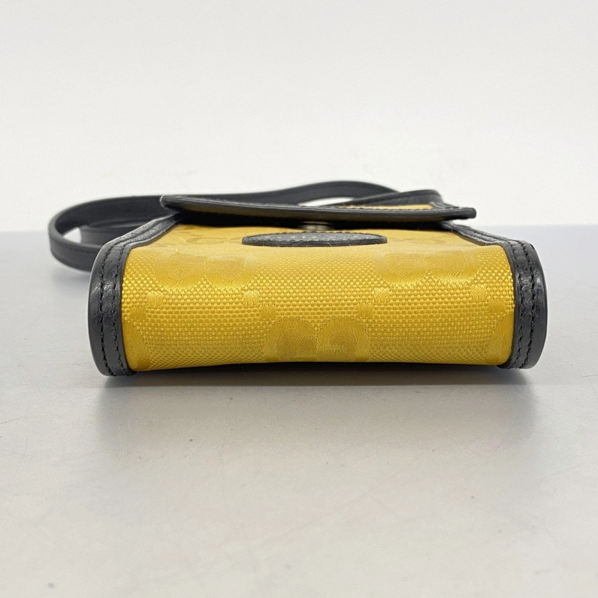 Gucci yellow Nylon Shoulder Bag (Pre-Owned)