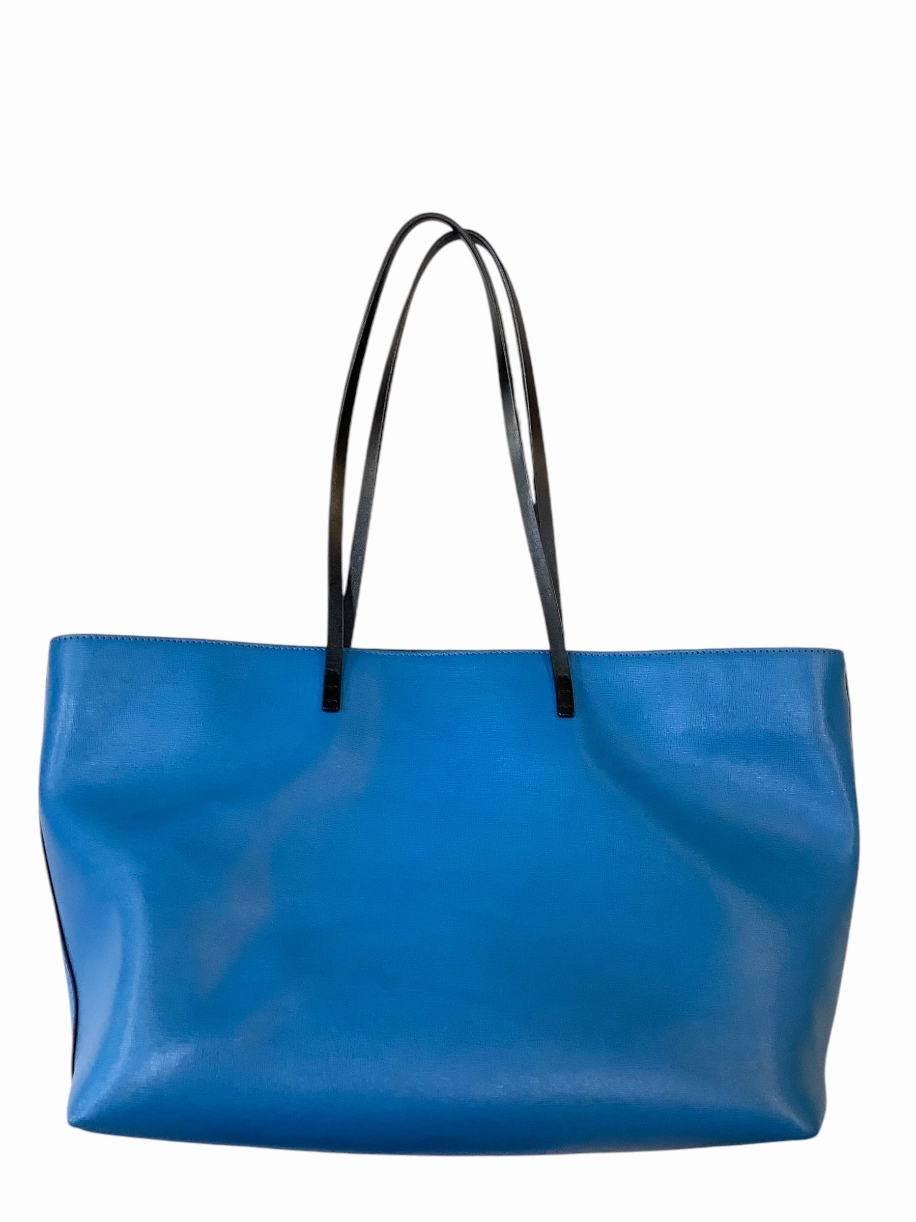 Handbag Luxury Designer By Fendi, Size: Large