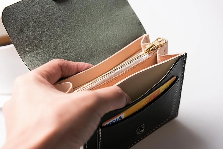 Handmade Leather Mens Cool billfold Wallet Card Holder Small Card Wallets for Men Women