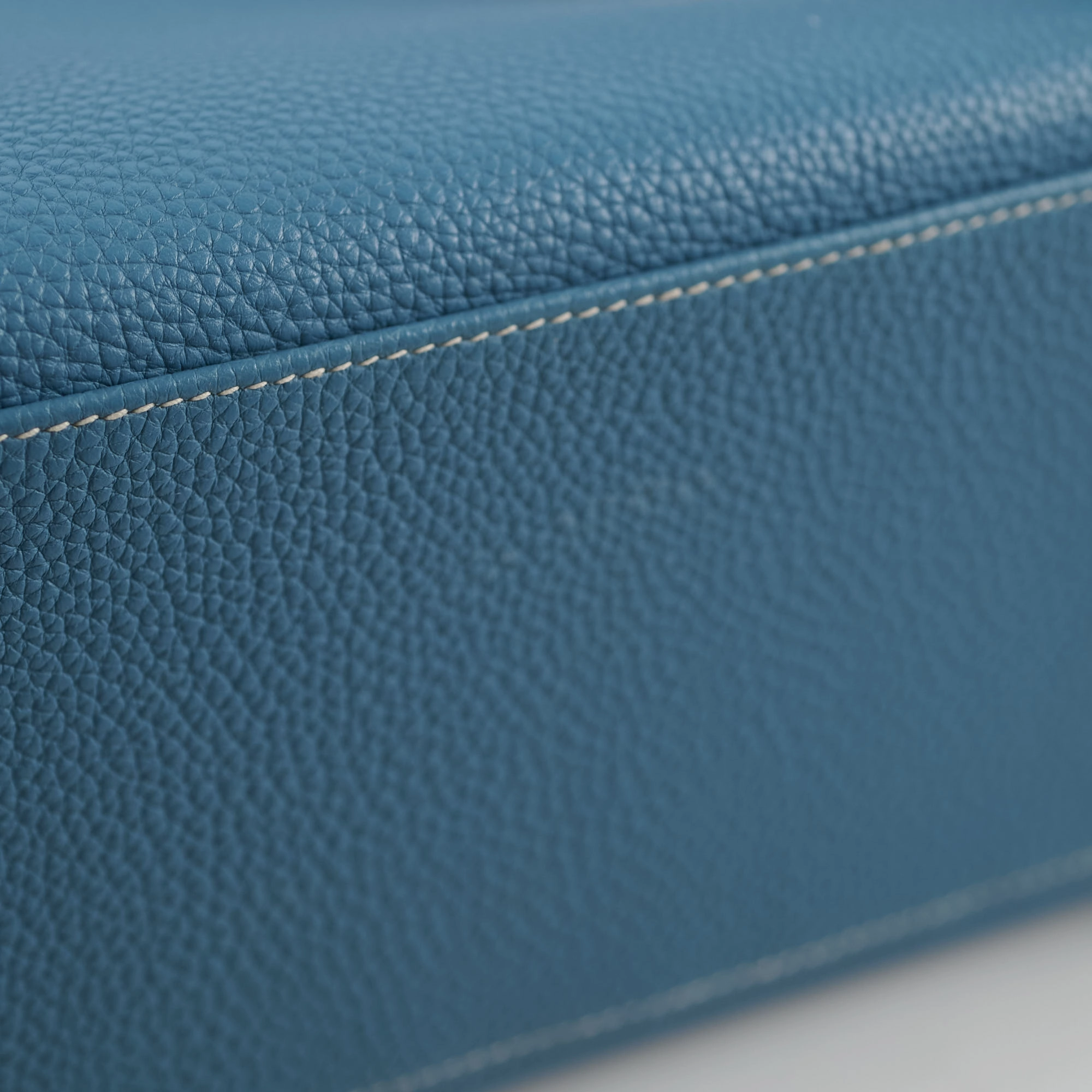 Hermes Kelly 28 Togo Leather Blue Jeans - G square (2003)