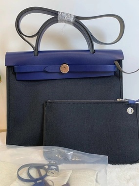 Herms Herbag Zip 31 Noir/Cobalt Canvas and Leather Shoulder Bag