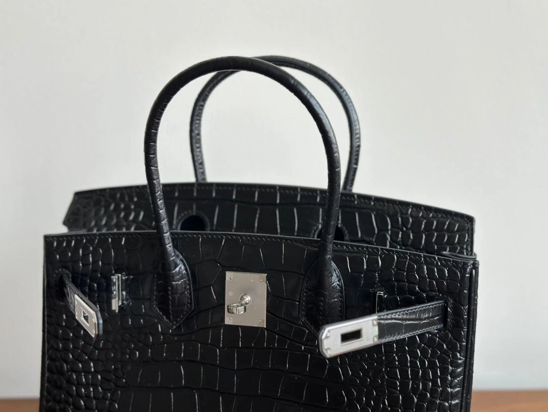 High-end Luxury Classic Togo Leather Bag with Silver-Tone Hardware and Crocodile Pattern  A Must-Have Designer Bag, Perfect Gift for Her