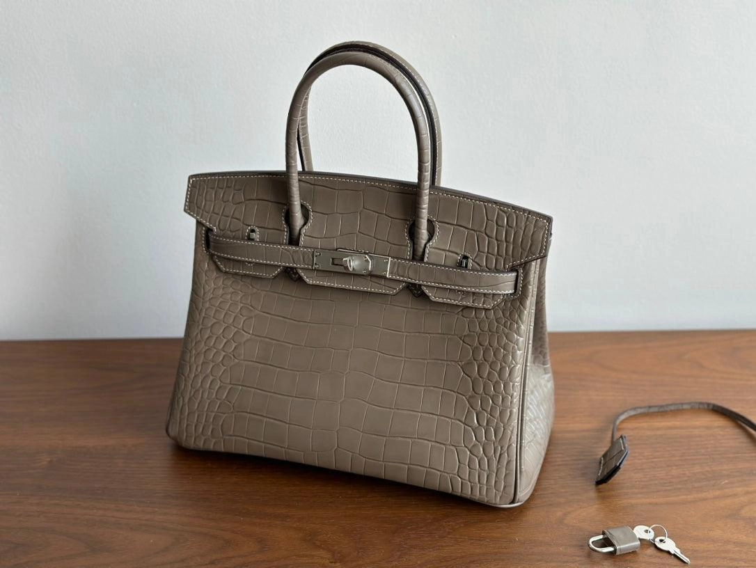 High-end Luxury Classic Togo Leather Bag with Silver-Tone Hardware and Crocodile Pattern  A Must-Have Designer Bag, Perfect Gift for Her