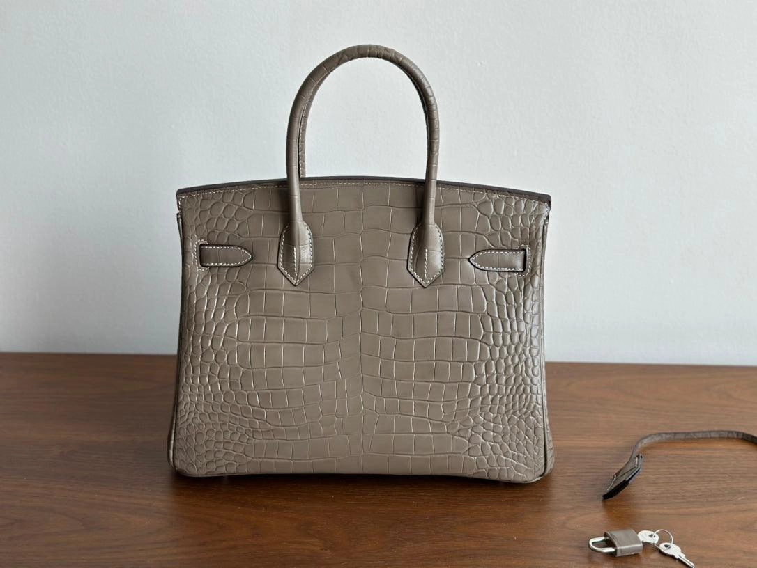 High-end Luxury Classic Togo Leather Bag with Silver-Tone Hardware and Crocodile Pattern  A Must-Have Designer Bag, Perfect Gift for Her